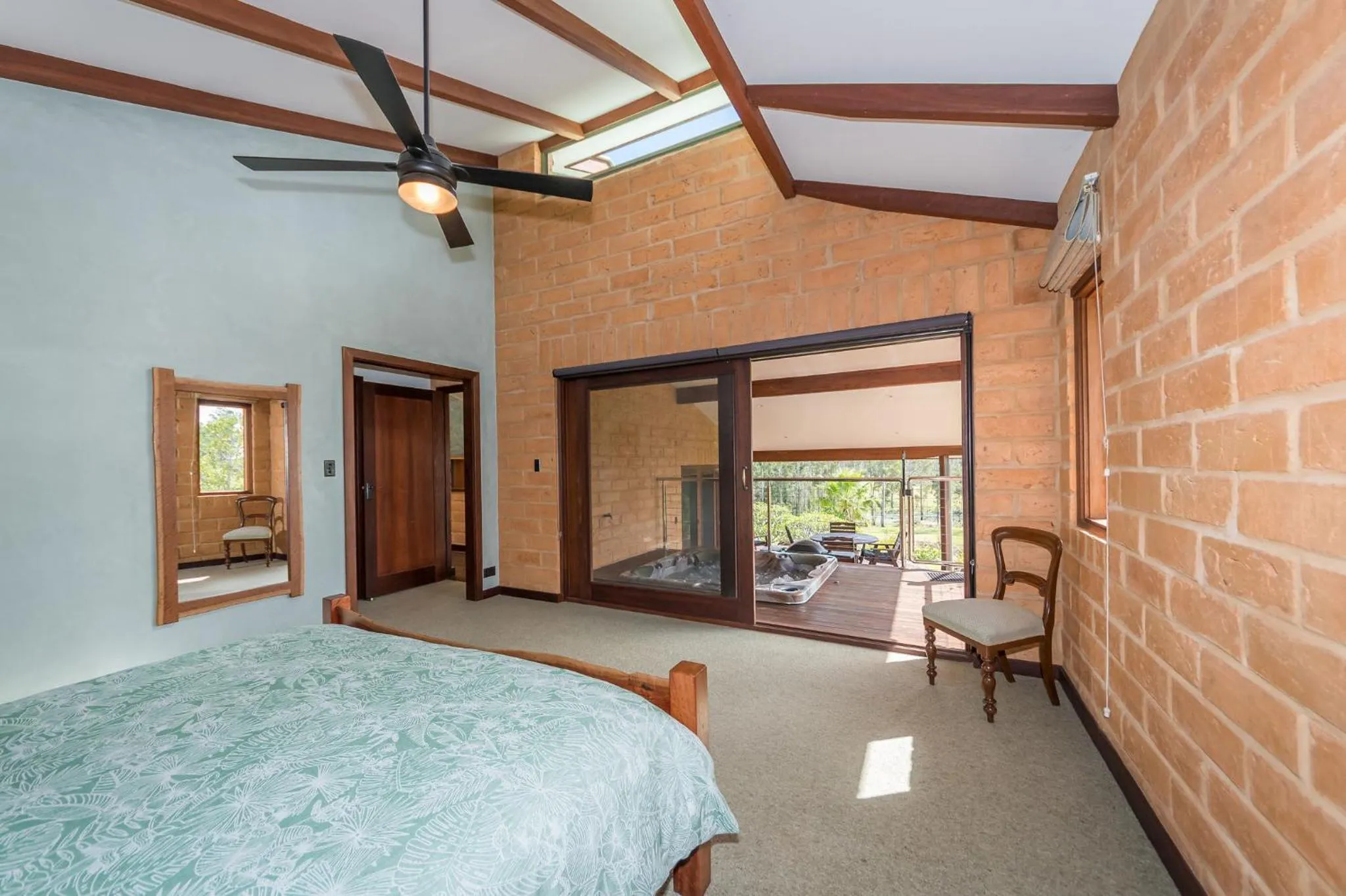 Bed in Clarendon Forest Retreat