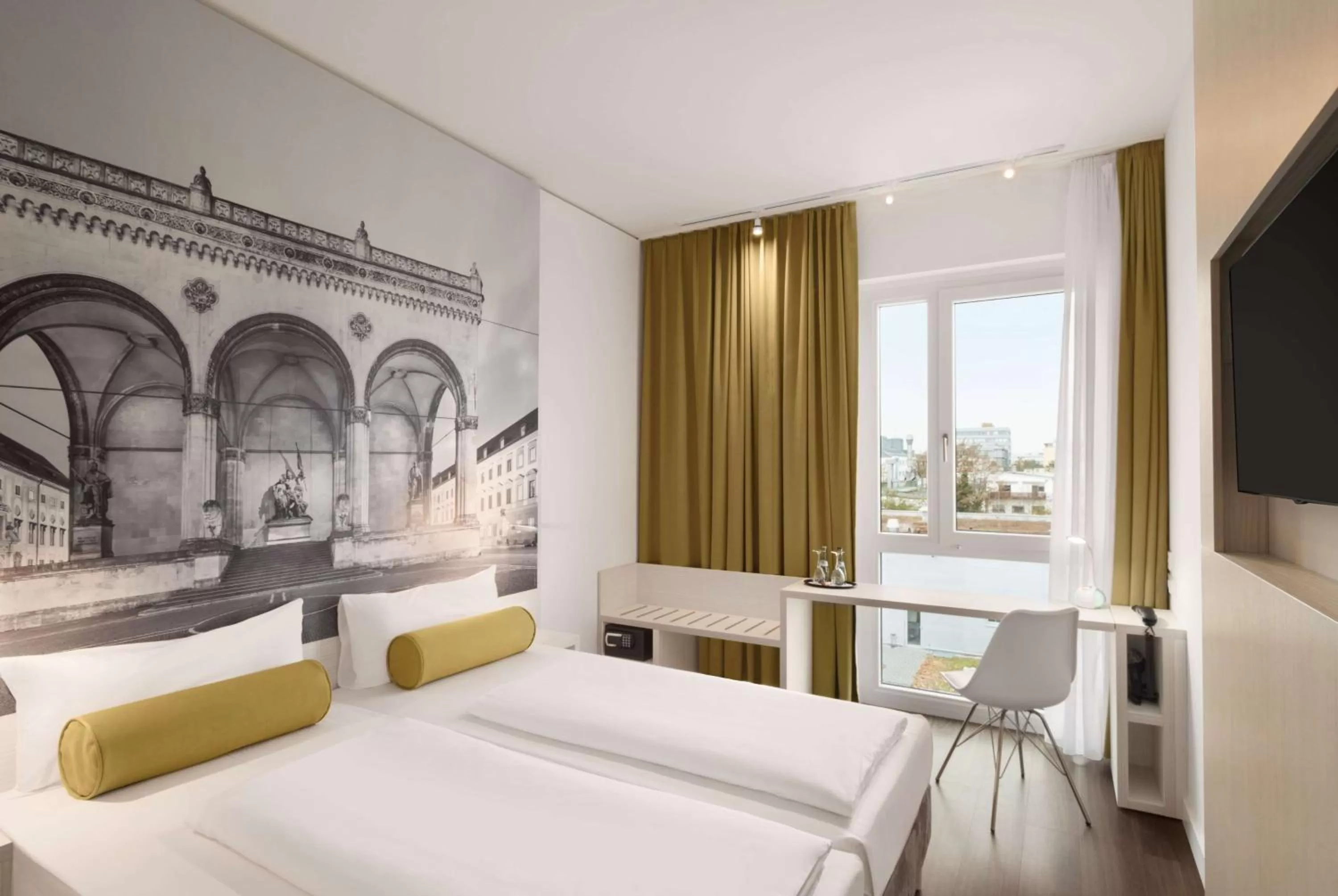 Standard Accessible Room in Super 8 by Wyndham Mainz Zollhafen