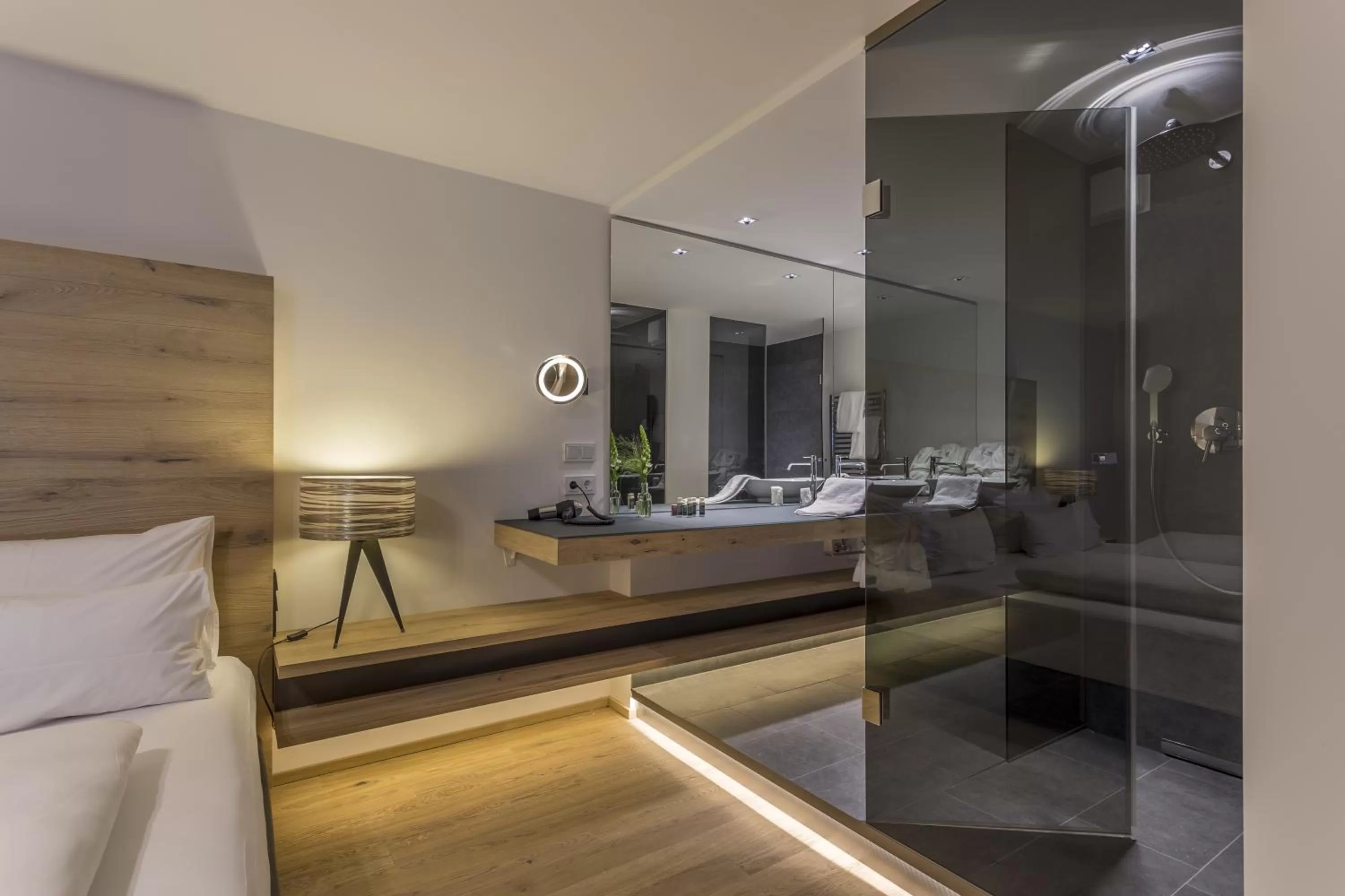 Photo of the whole room, Bed in Das Graseck - mountain hideaway & health care