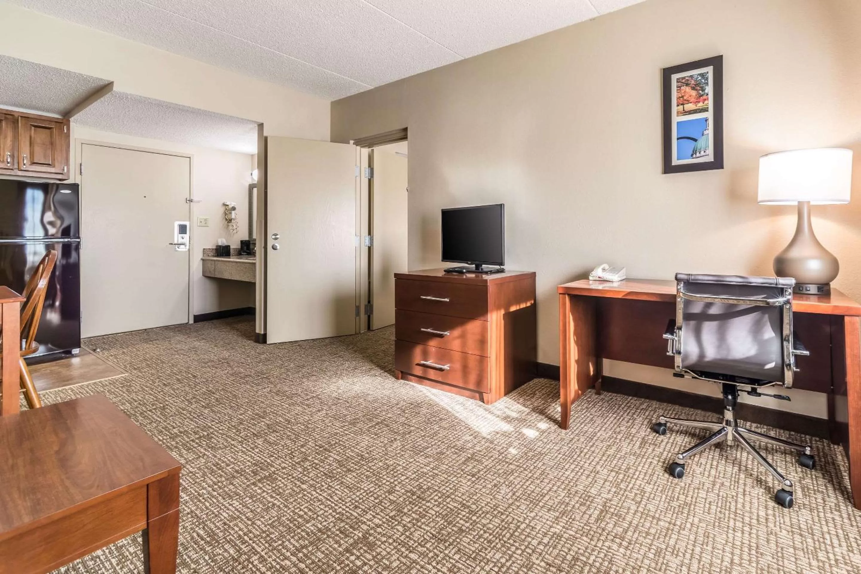 Photo of the whole room in Comfort Inn Festus-St Louis South