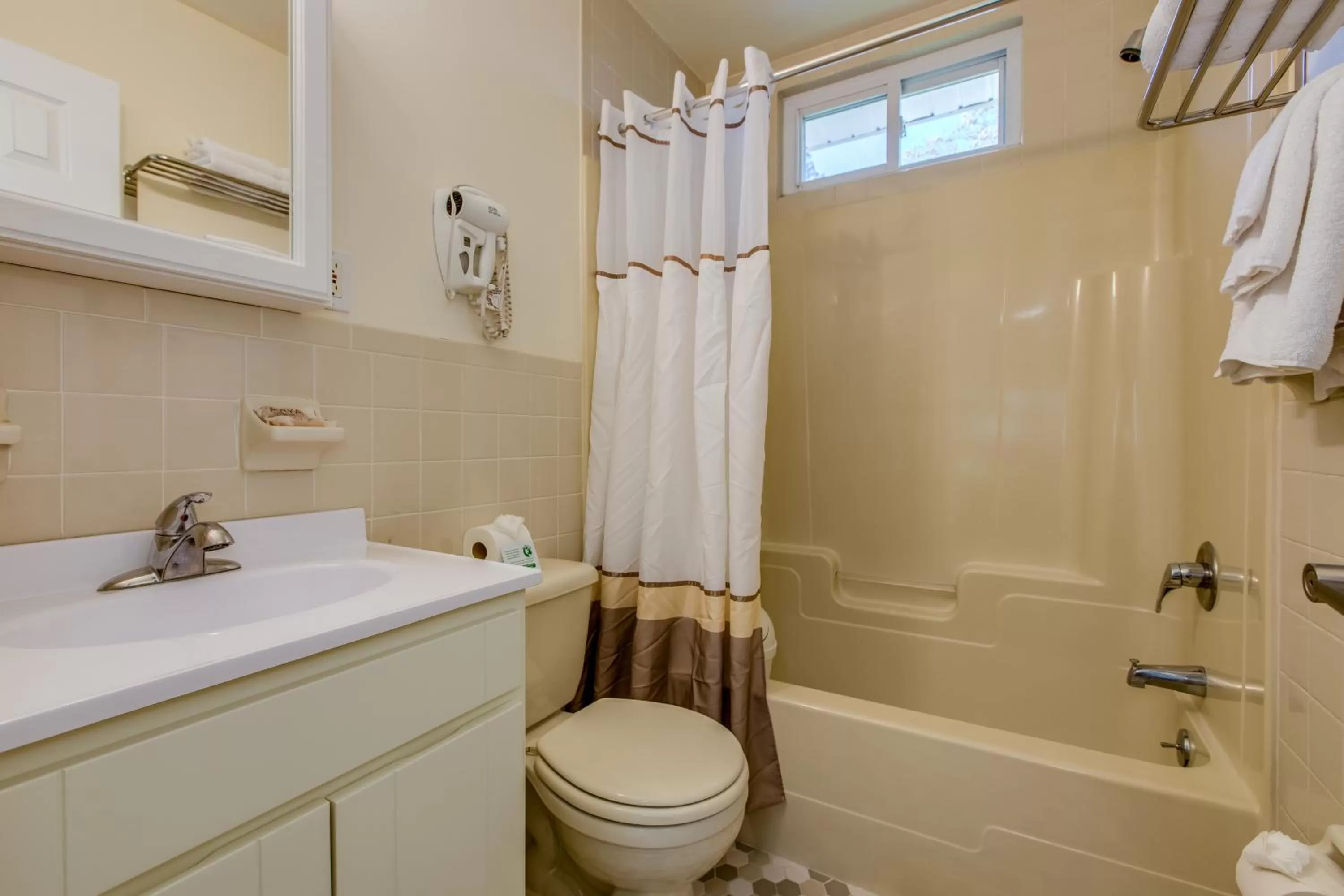 Bathroom in Colonial Shores Resort