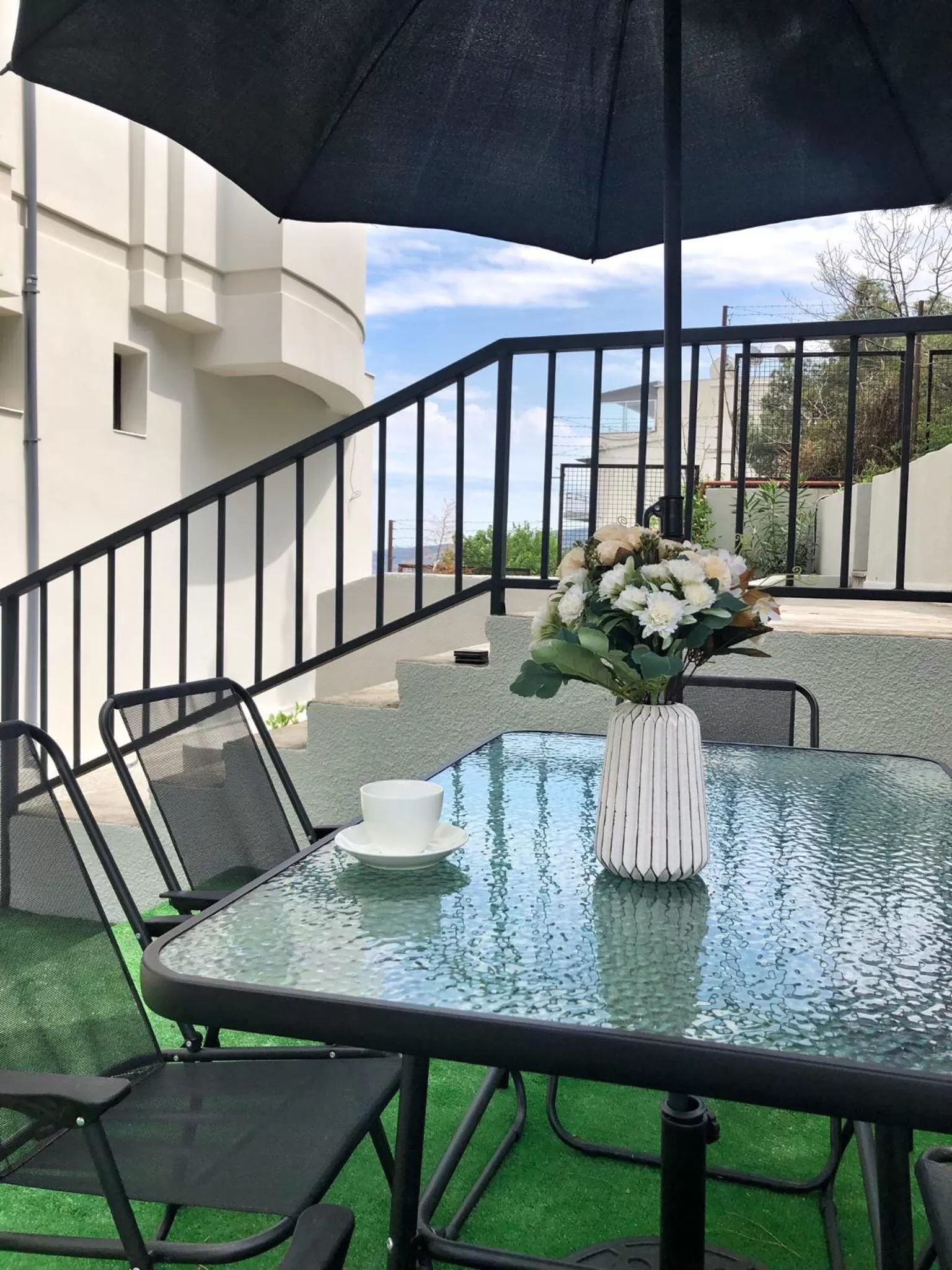 Facade/entrance in Vista Hotel