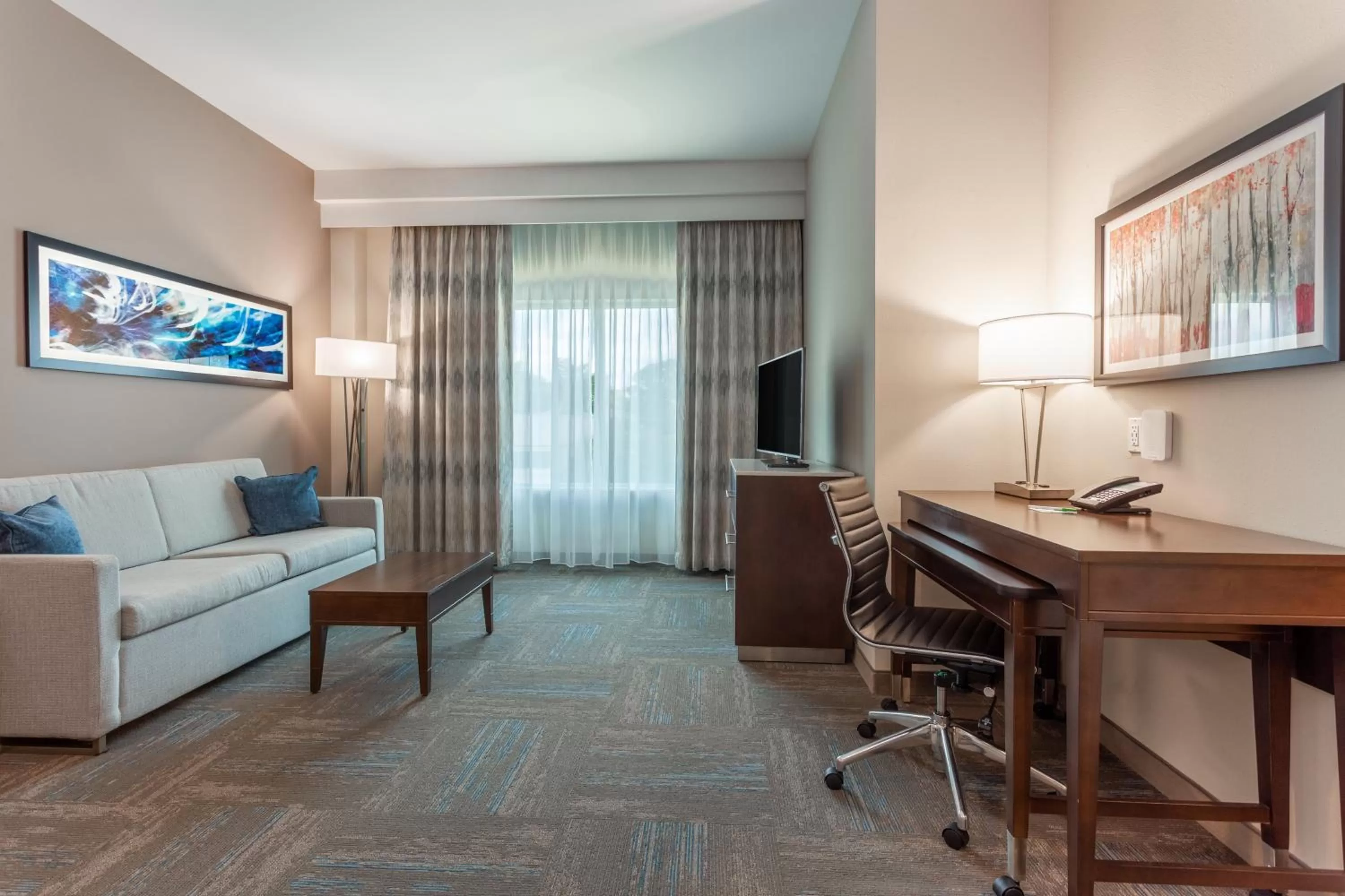 TV and multimedia in Holiday Inn & Suites - Jefferson City by IHG