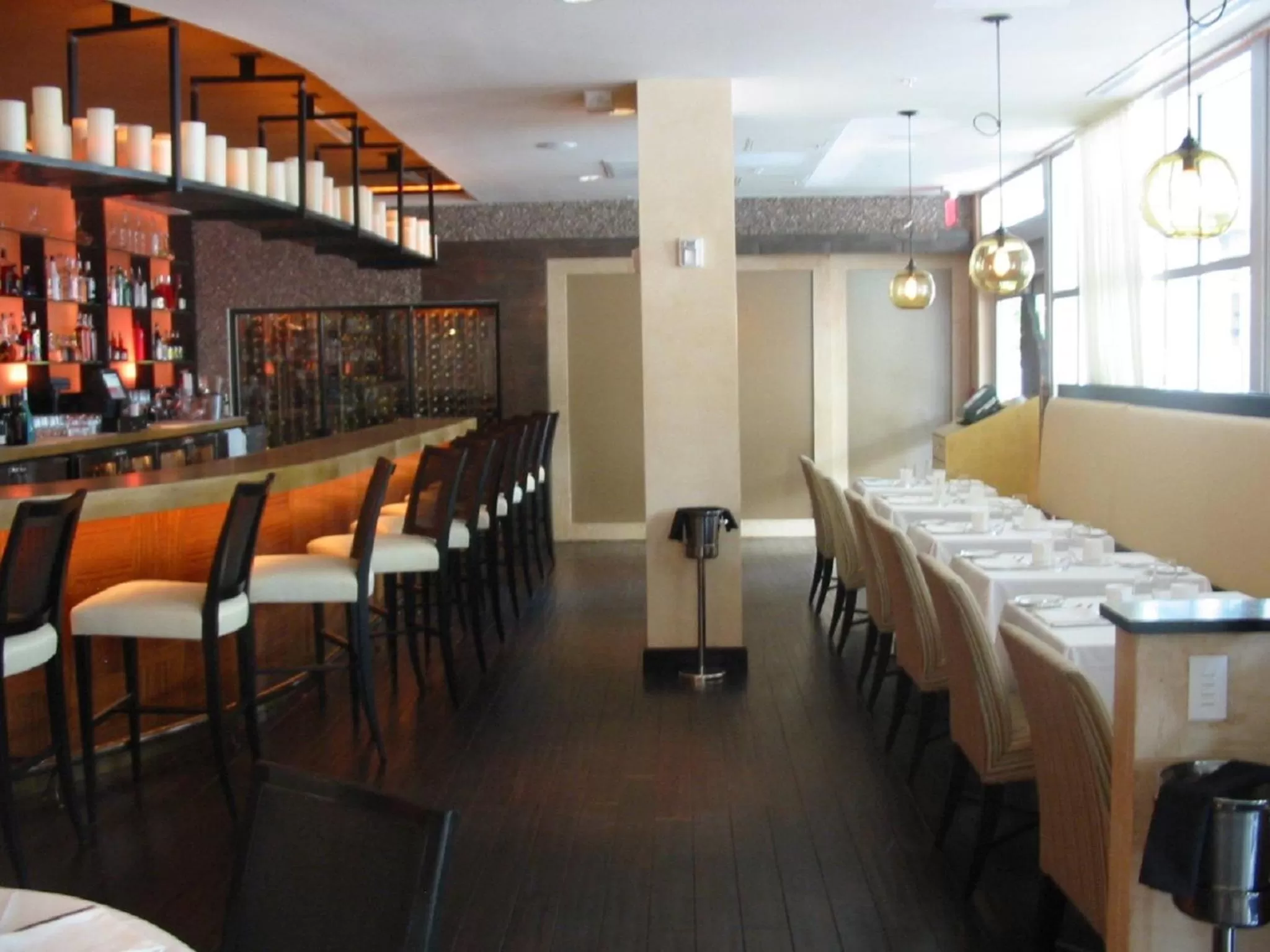 Restaurant/places to eat in SBV Luxury Ocean Hotel Suites