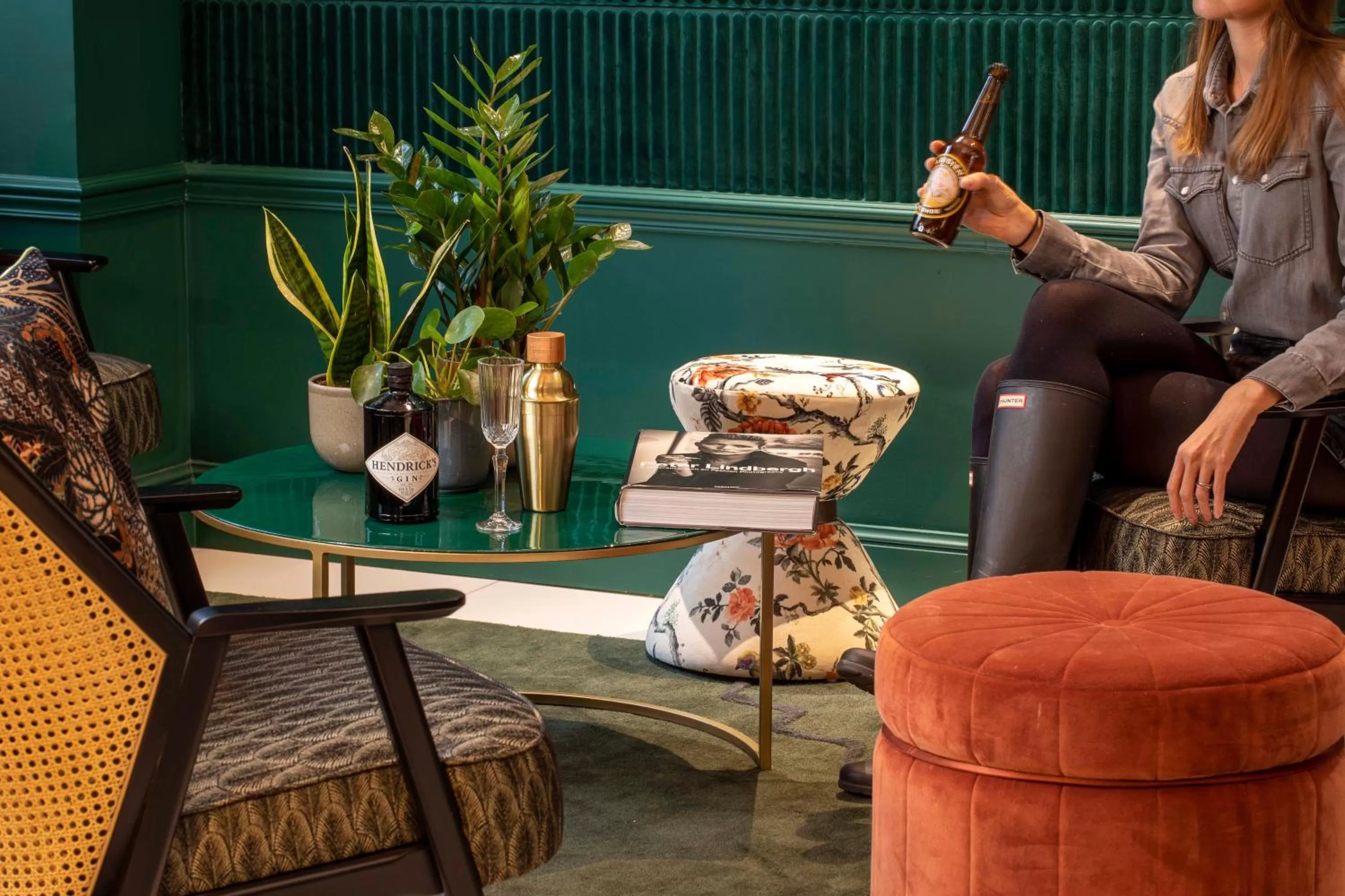 Lounge or bar in First Hotel Paris Tour Eiffel