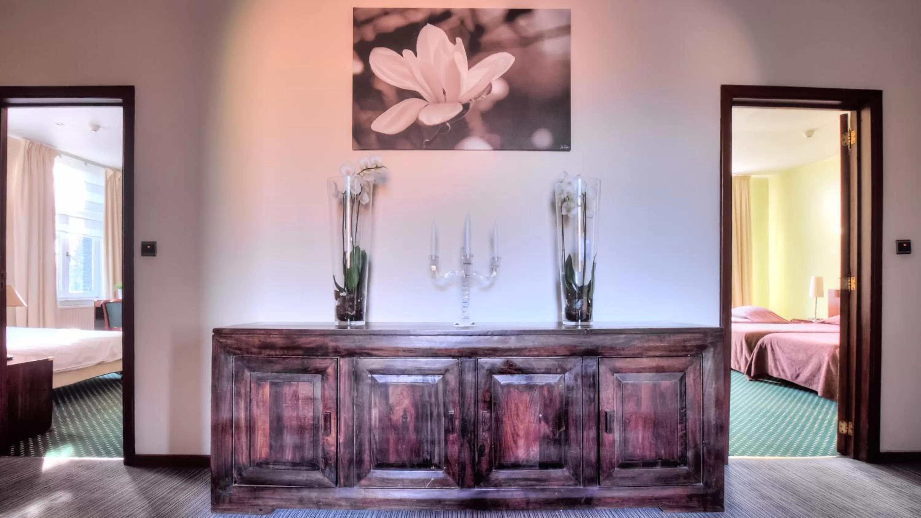 Lobby or reception, Bed in Boutique Hôtel Le Monte-Cristo