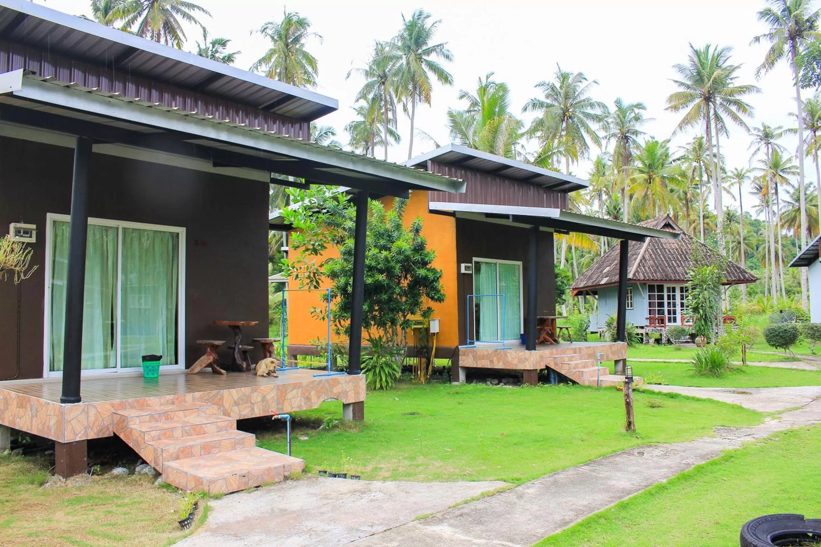 Property building in Koh Kood Far East Resort