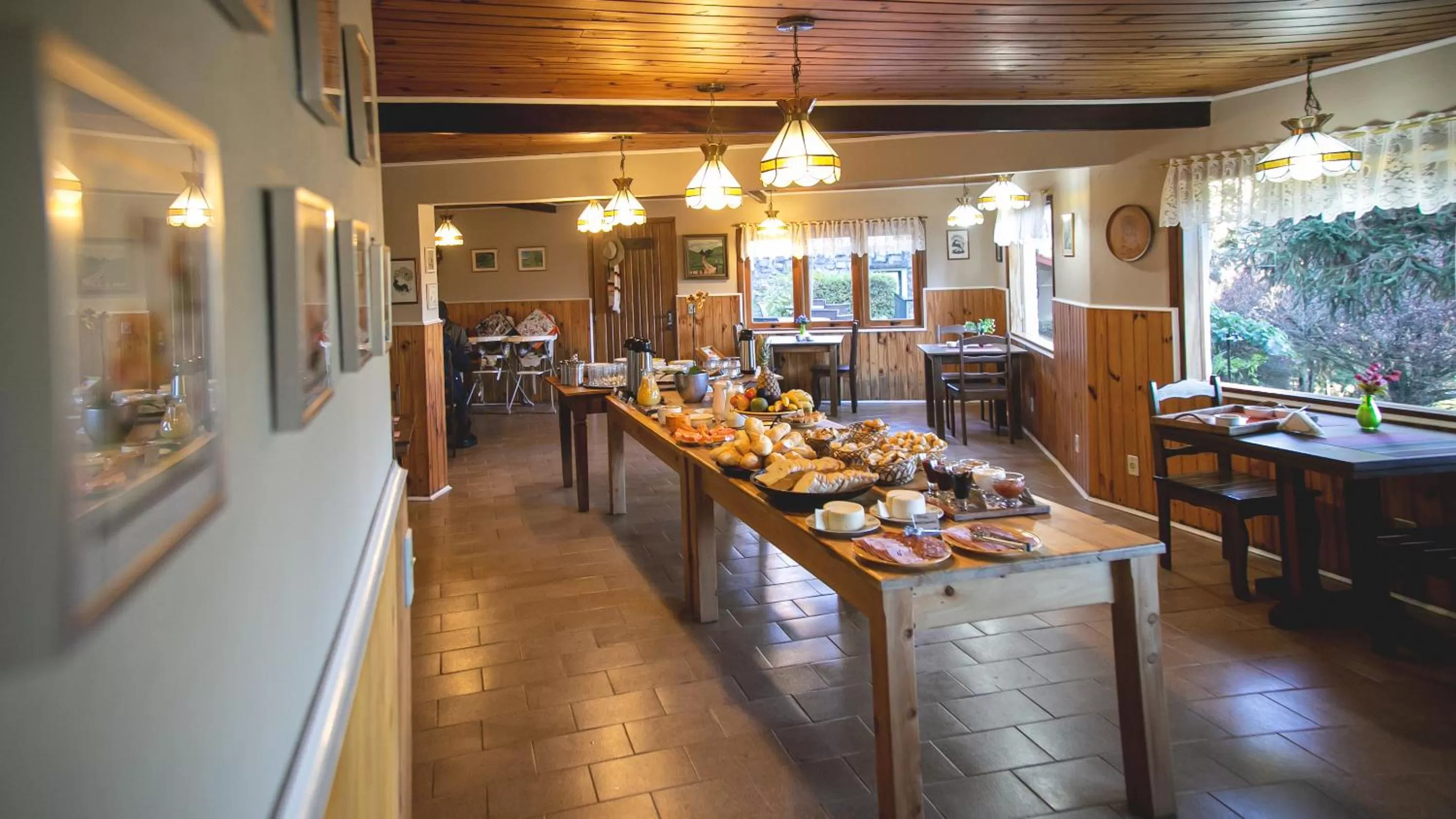 Restaurant/places to eat in Pousada Aguia da Montanha