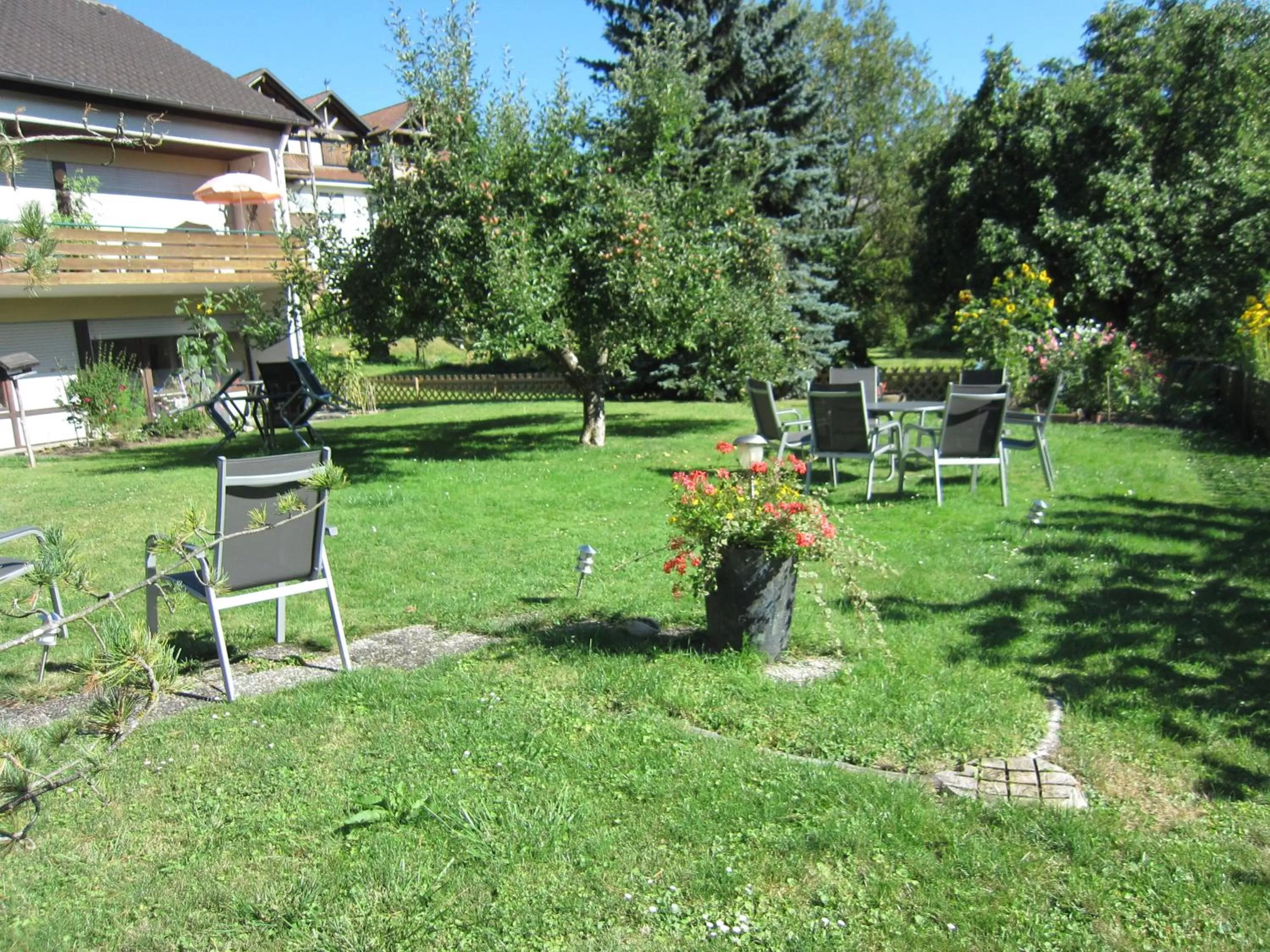 Garden in Hotel Garni Jägerhof