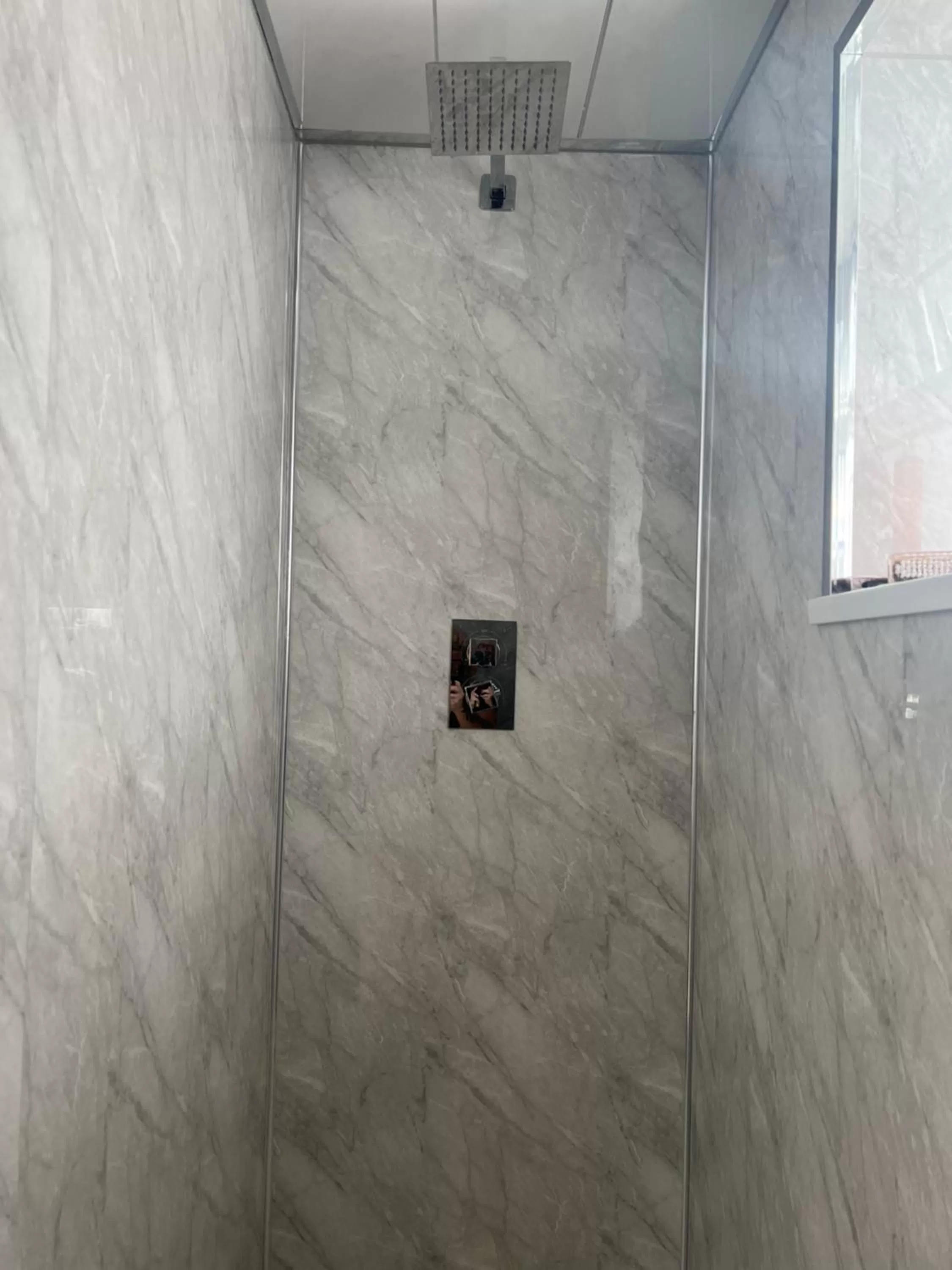 Bathroom in St Andrews house Hotel