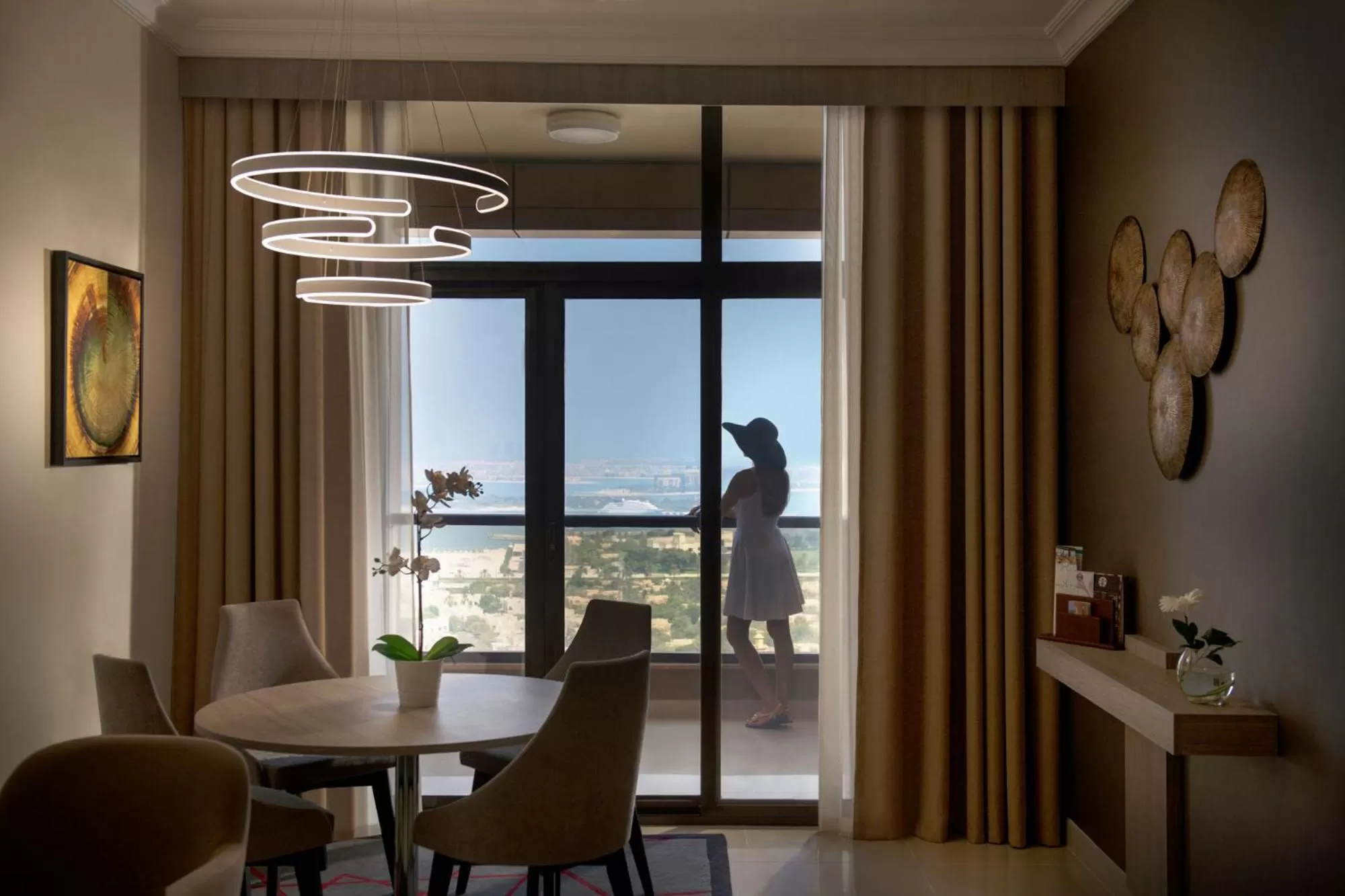 Grand Suite with Sea View with Free Shuttle Beach & Mall Transfer in Gloria Hotel