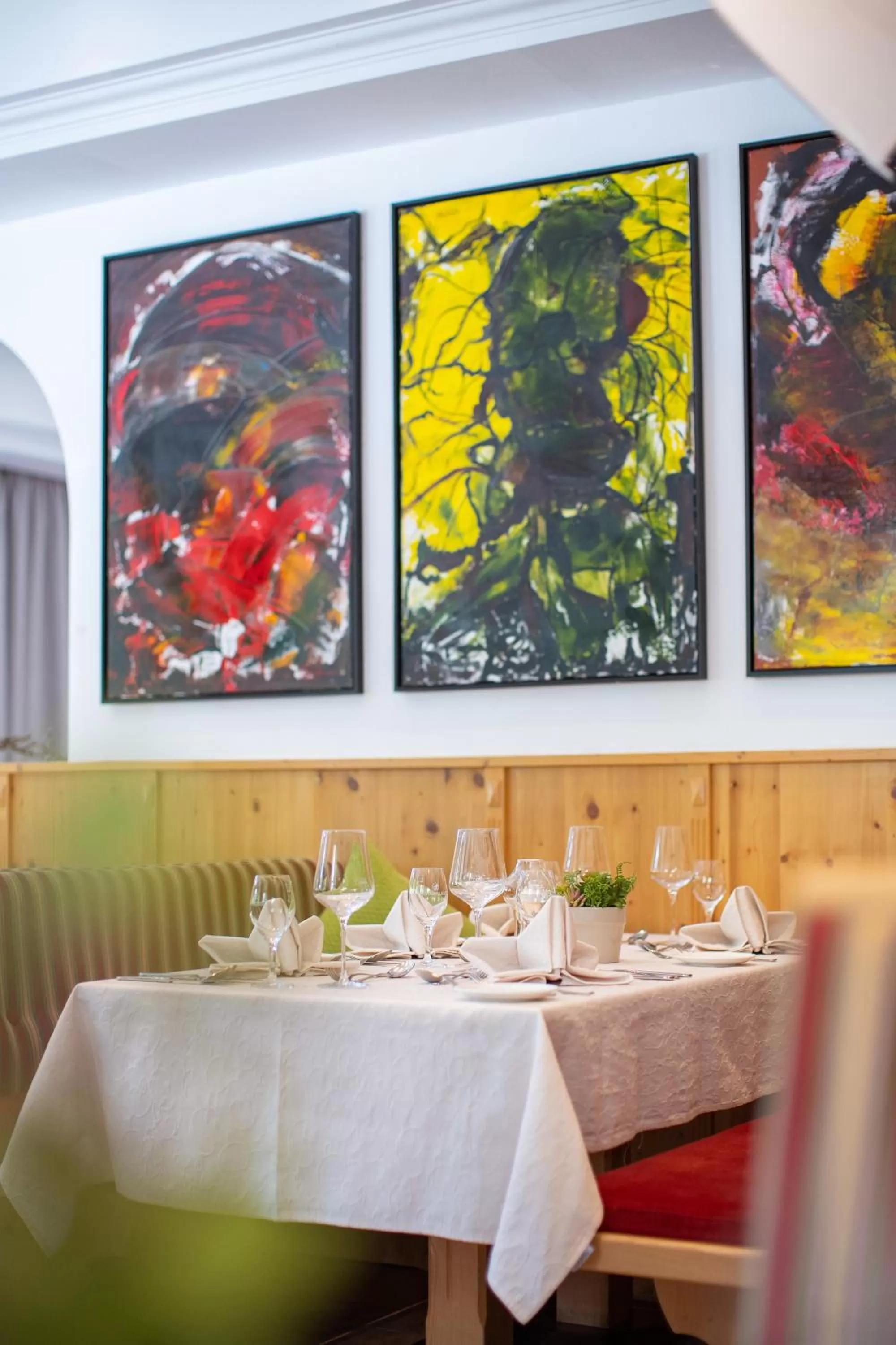 Restaurant/places to eat in Hotel Der Schmittenhof