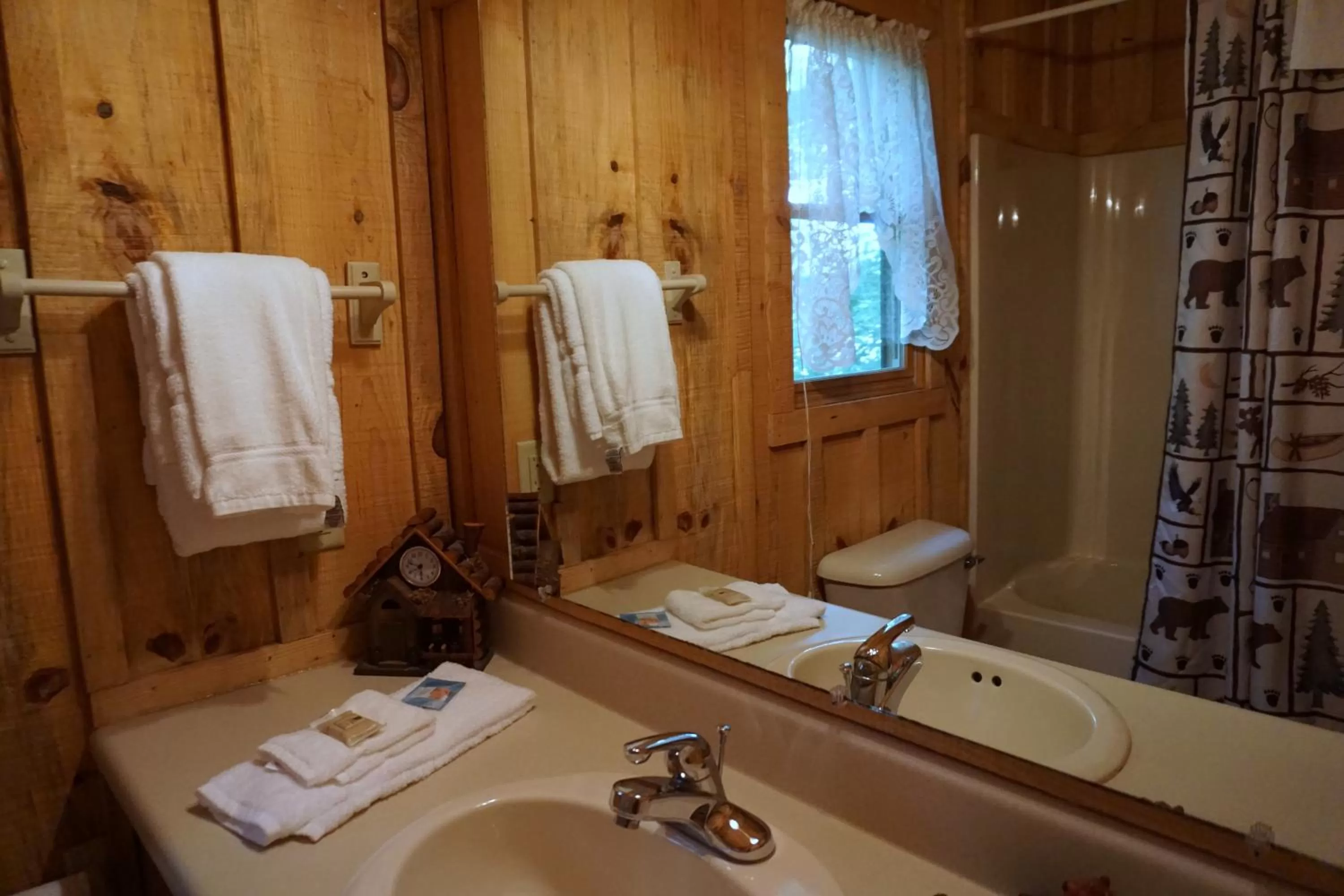 Bathroom in Paradise Hills, Winery Resort & Spa