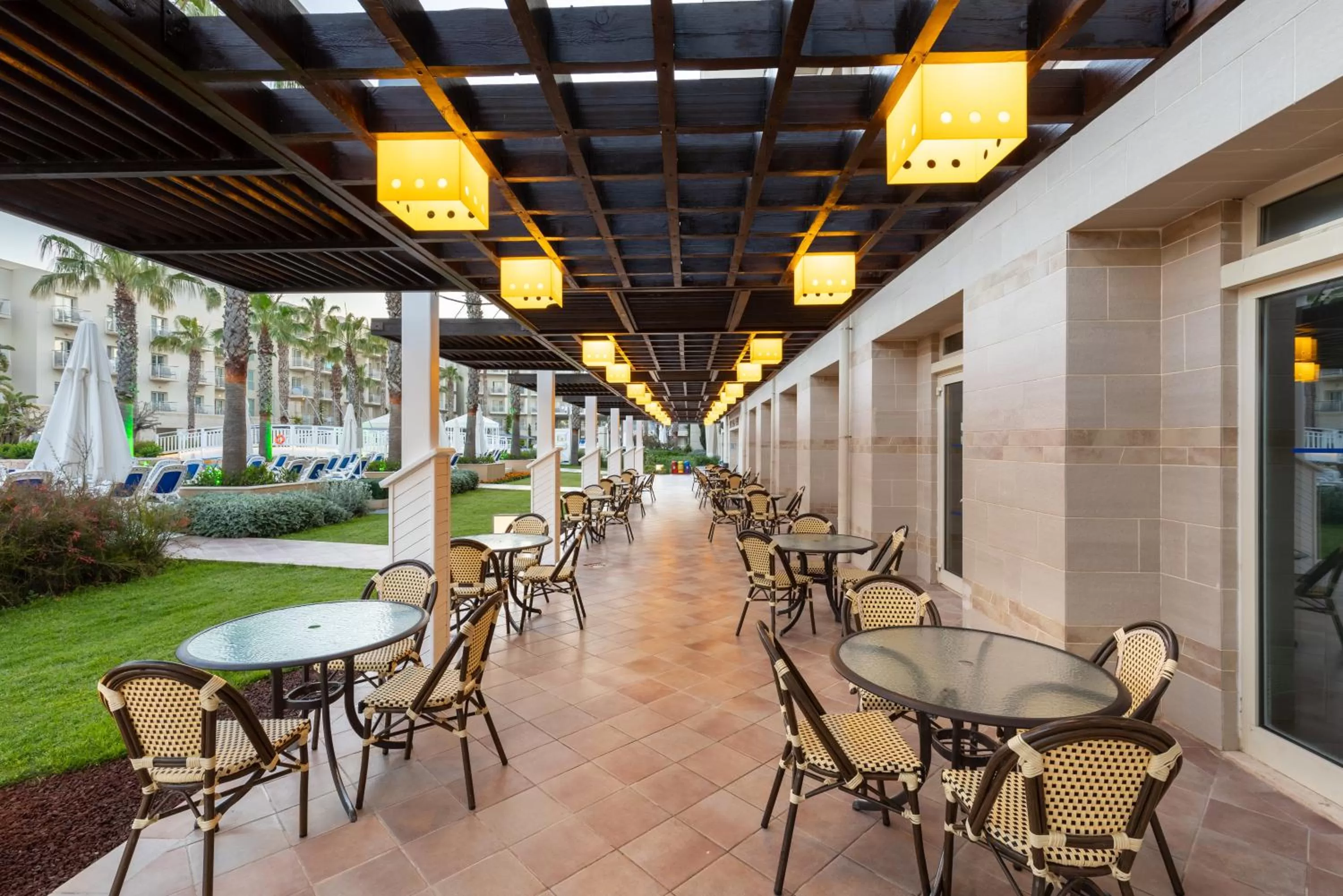 Patio in La Blanche Resort & Spa