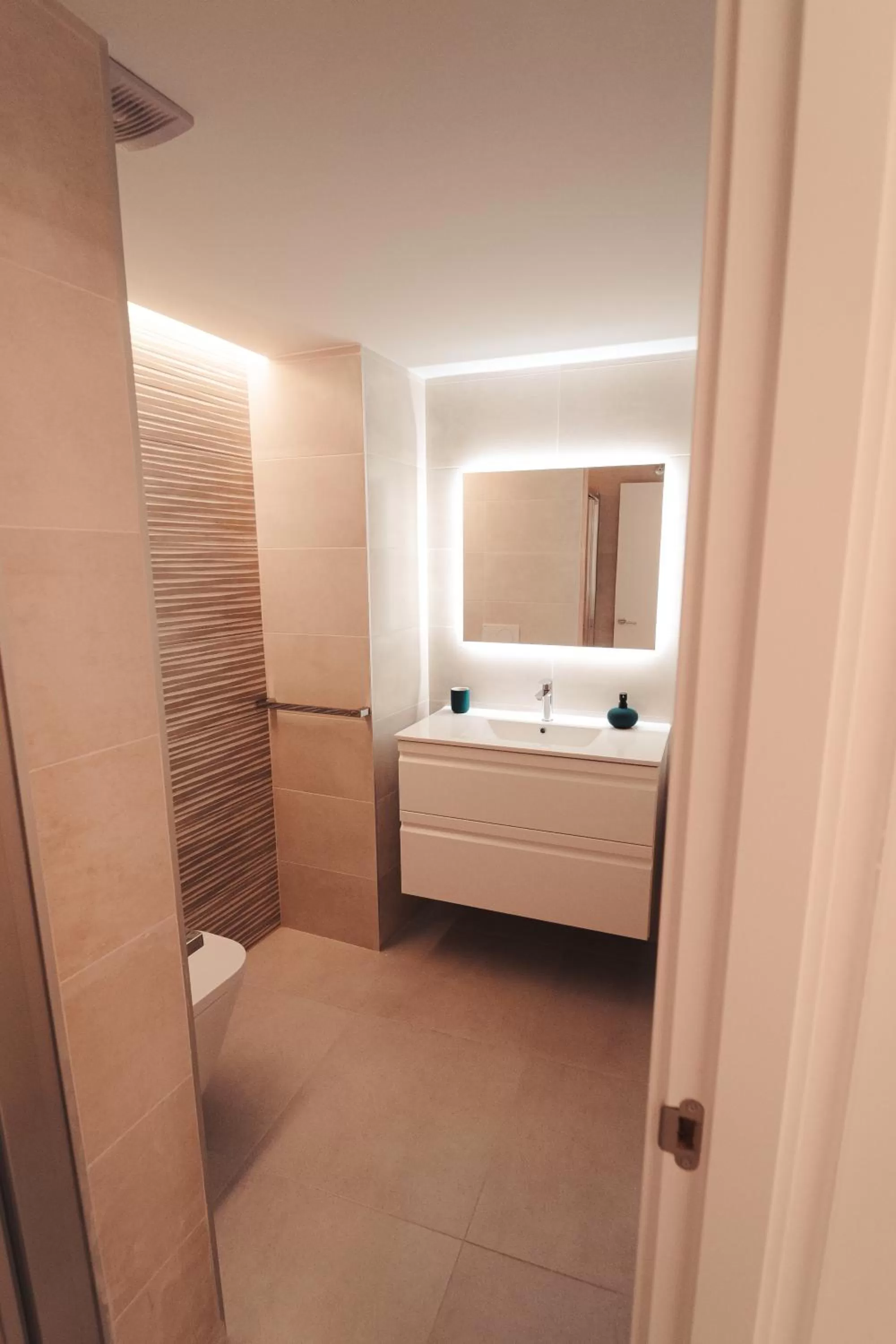 Bathroom in Palm Suites