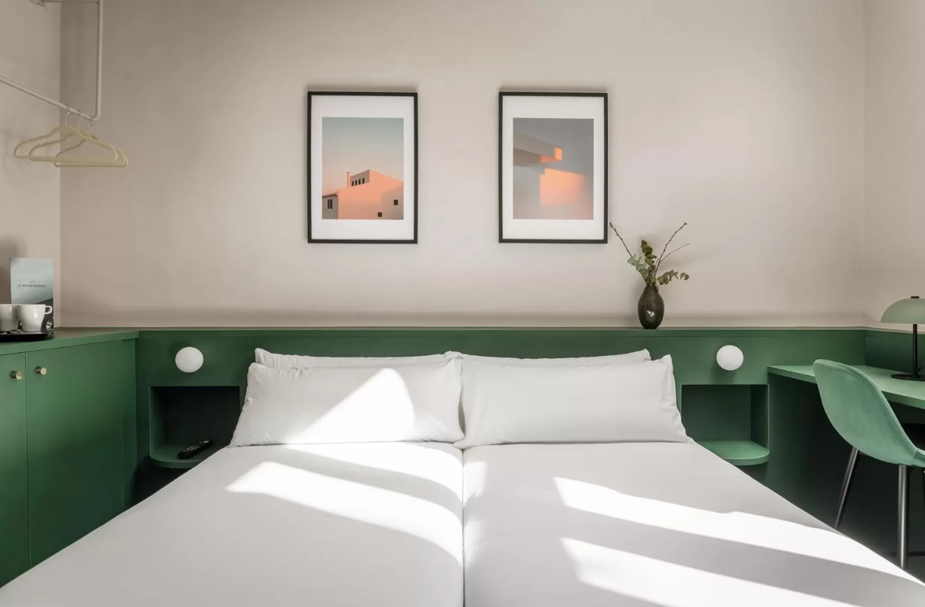 Bedroom, Bed in BYPILLOW Mothern