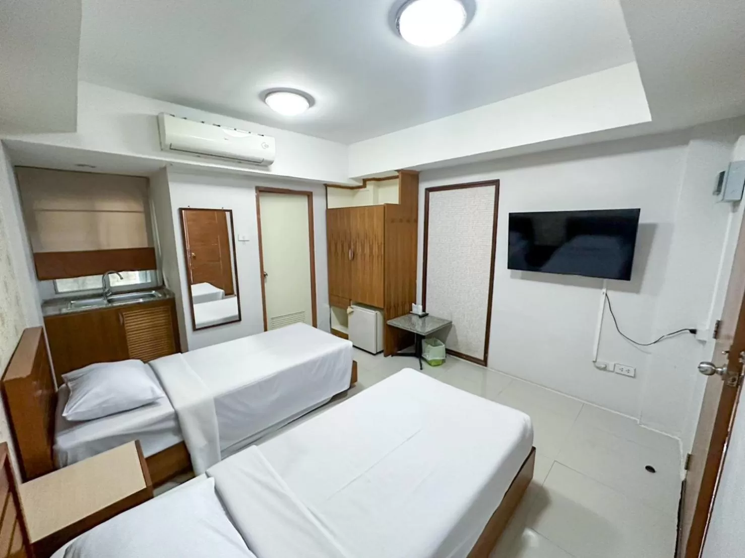 Standard Twin Room in Wangkaew Hotel