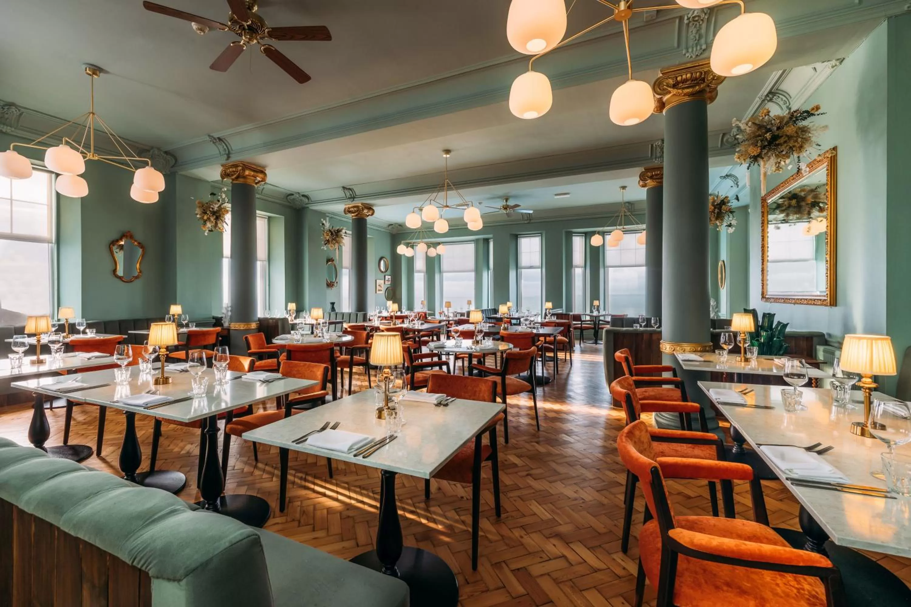 Restaurant/places to eat in Polurrian on the Lizard