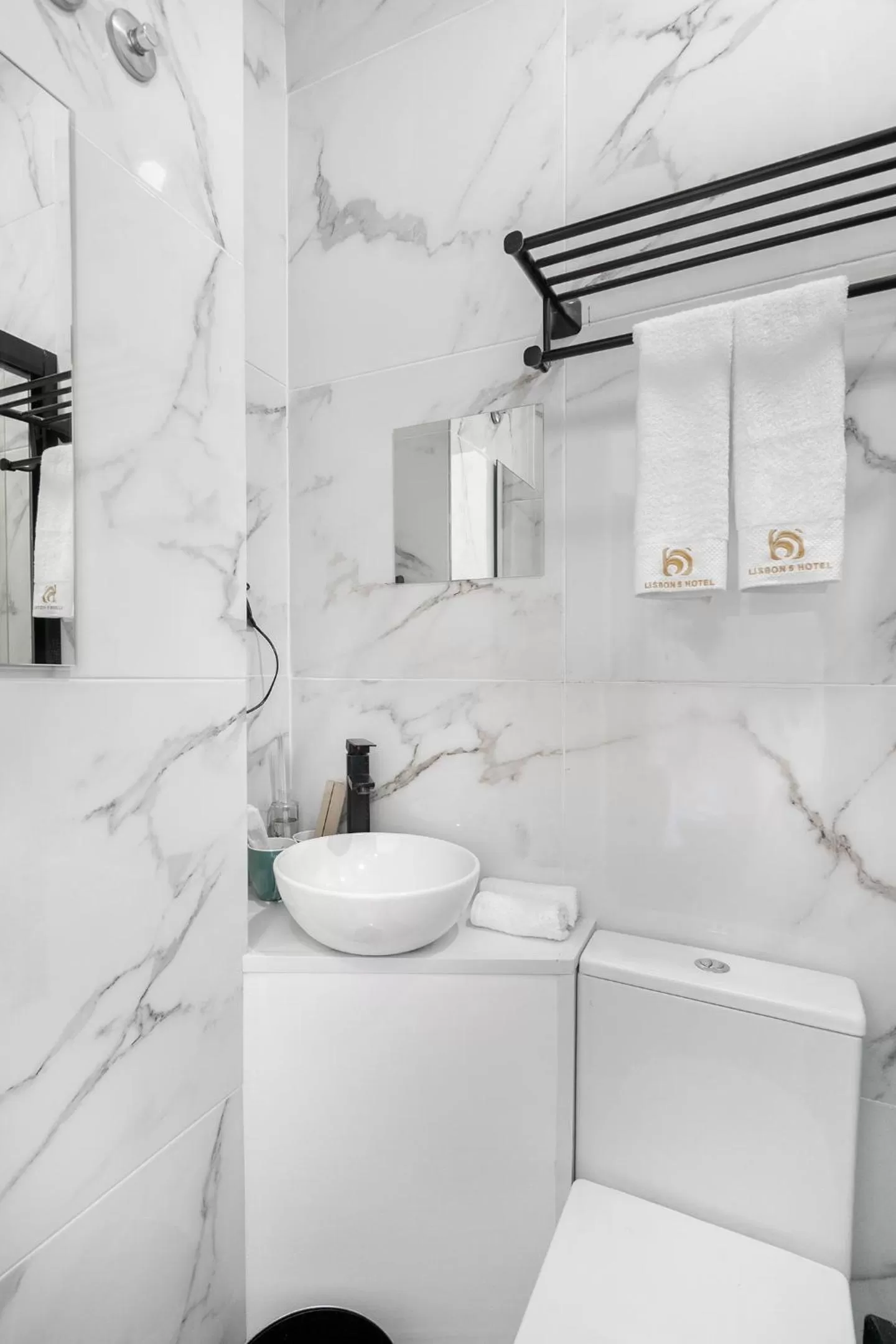 Bathroom in Lisbon 5 Hotel
