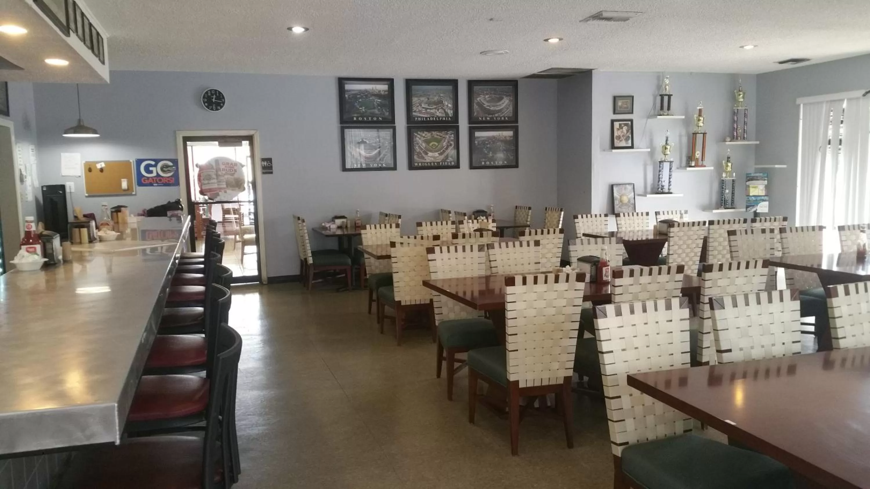 Restaurant/places to eat in Days Inn by Wyndham Cocoa Cruiseport West At I-95/524