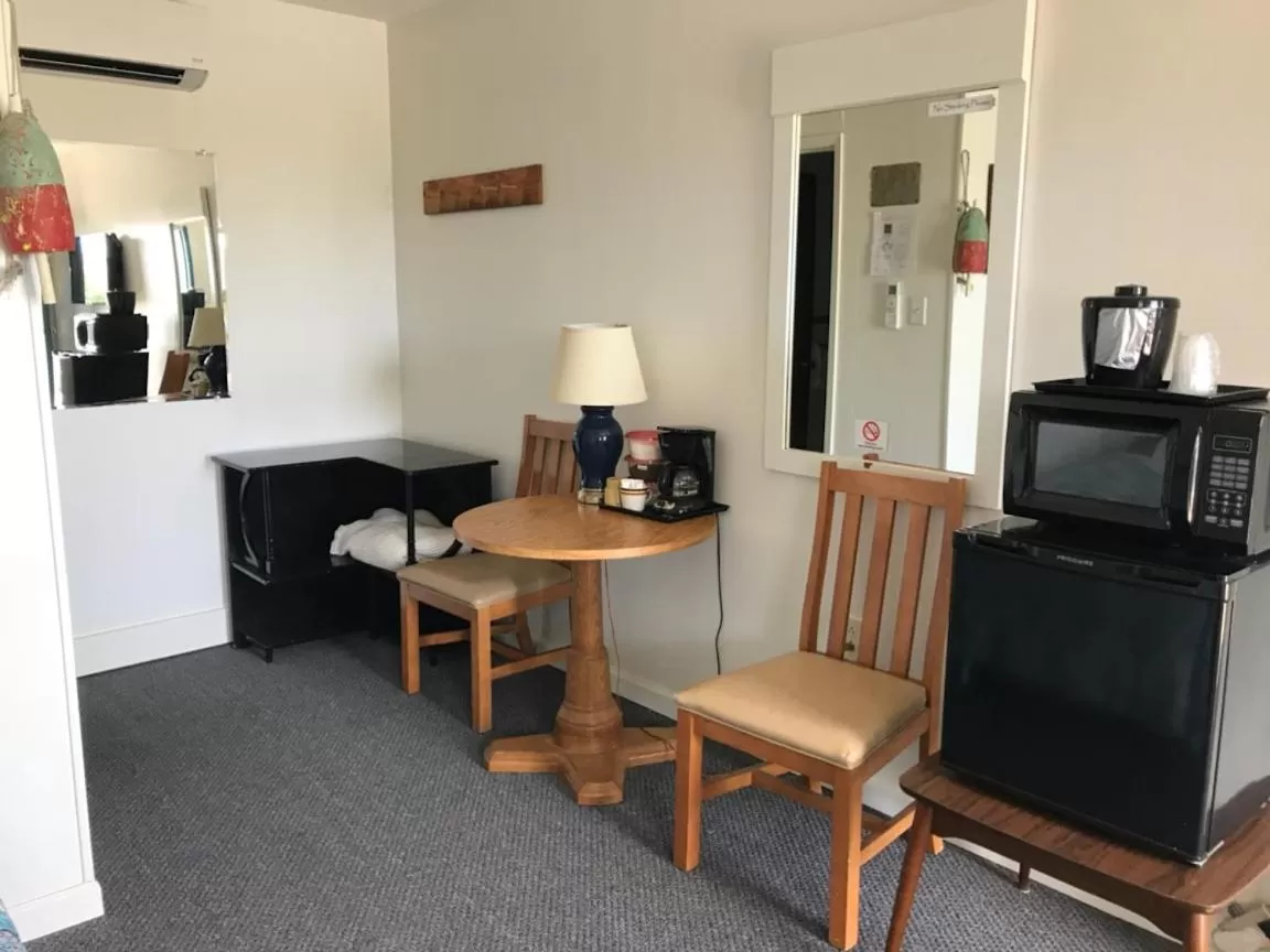 Wachapreague Inn - Motel Rooms