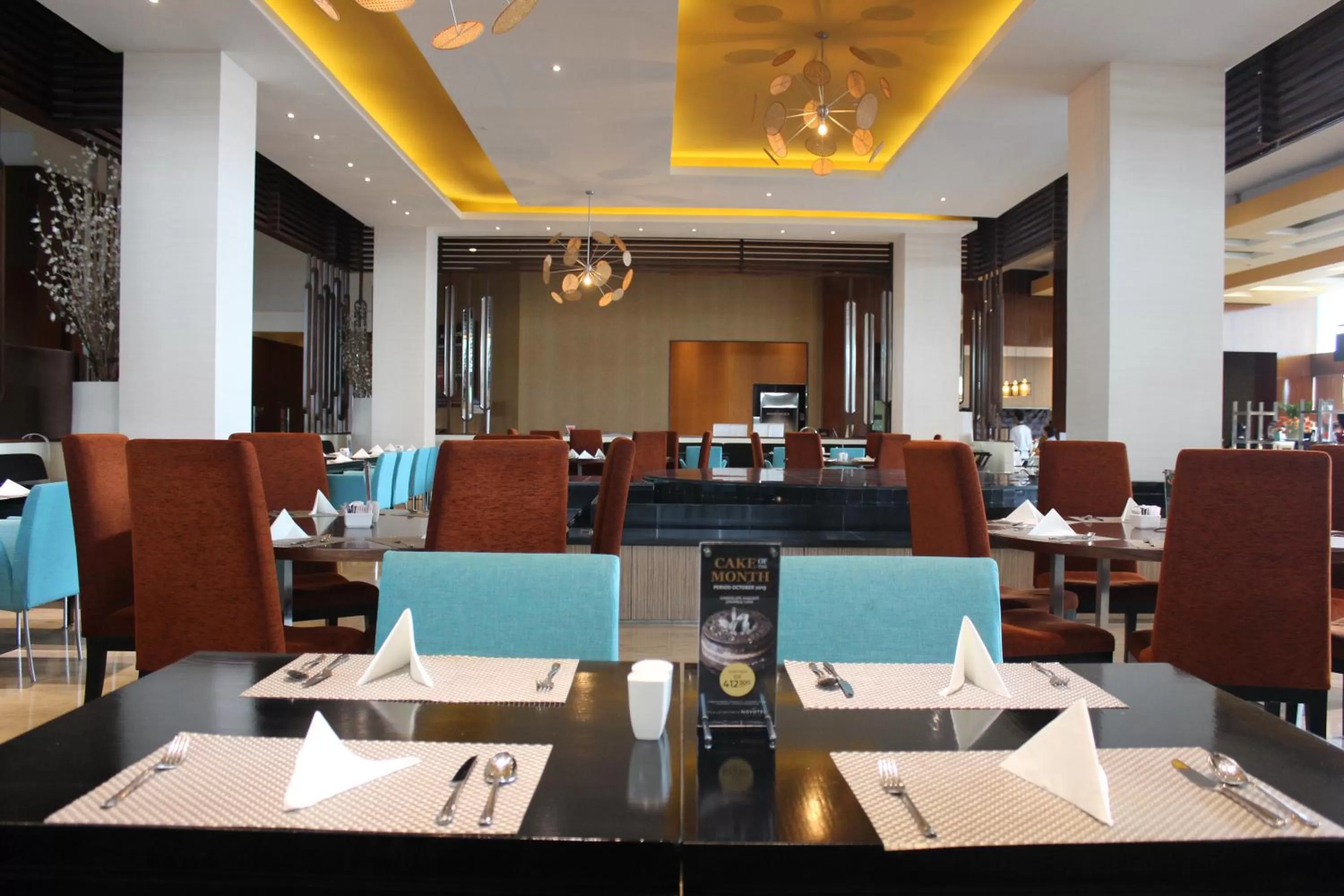 Restaurant/places to eat in Novotel Balikpapan