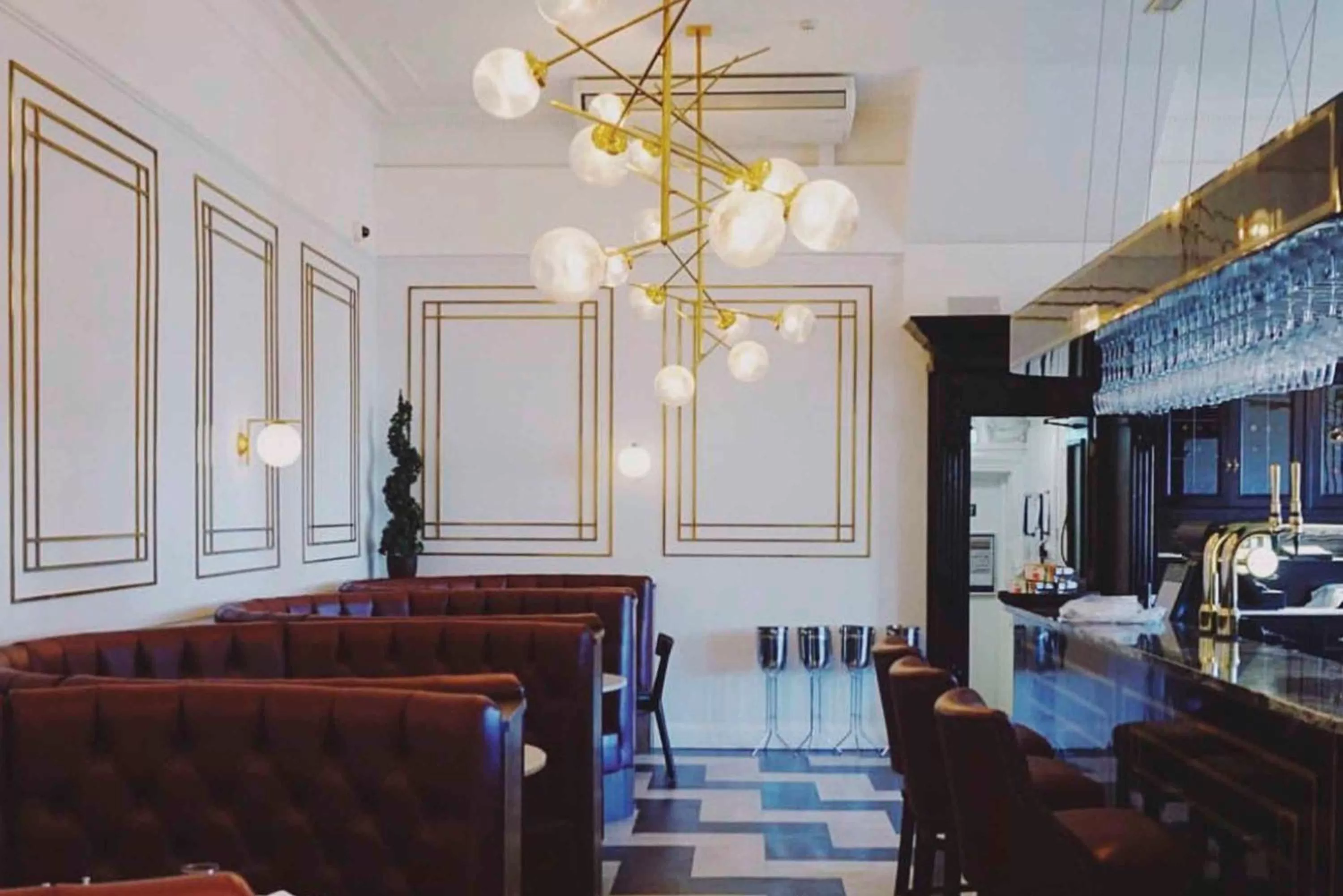 Restaurant/places to eat in Cliff Hotel