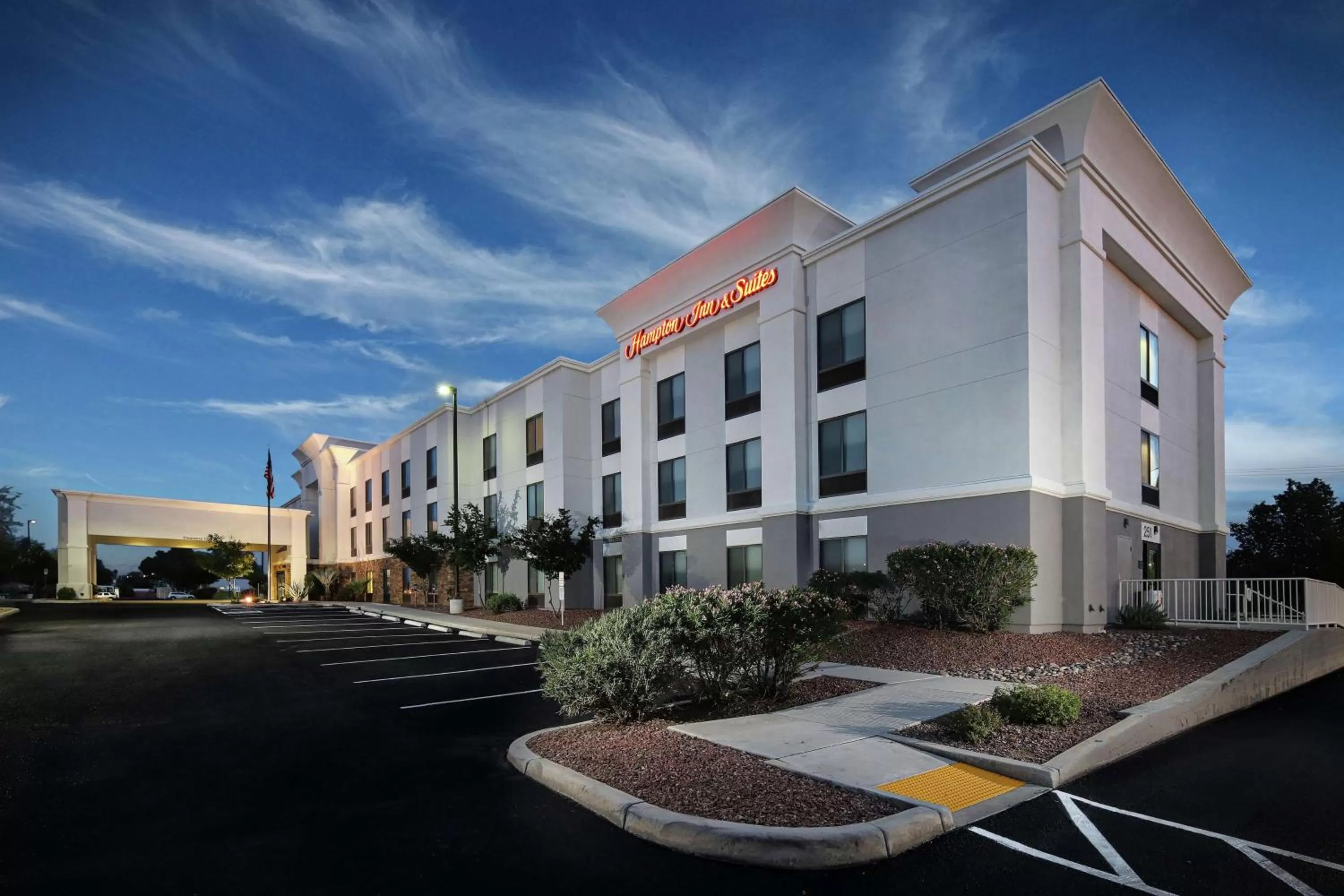 Property building in Hampton Inn & Suites Tucson East