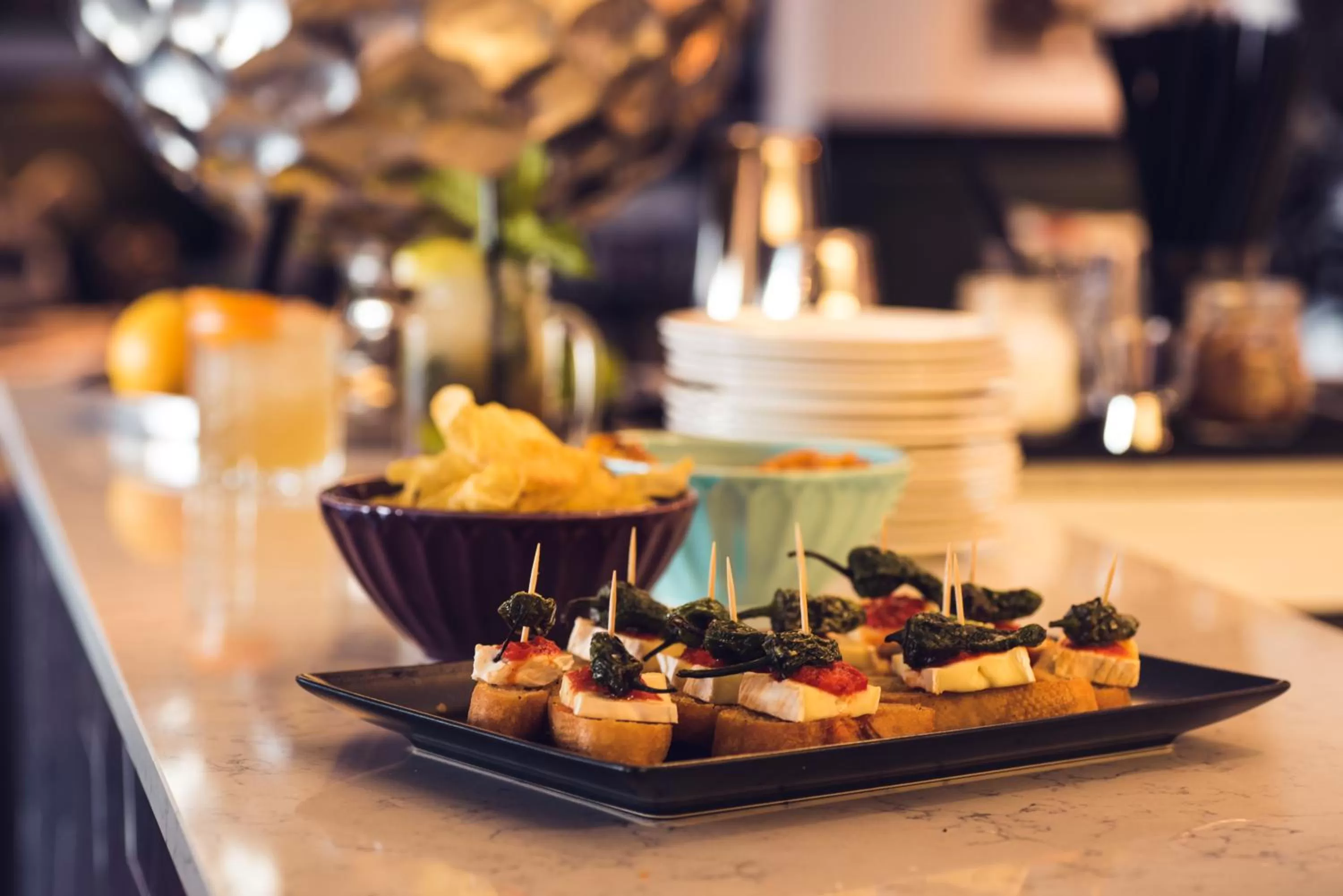 Restaurant/places to eat in Hotel Feliz