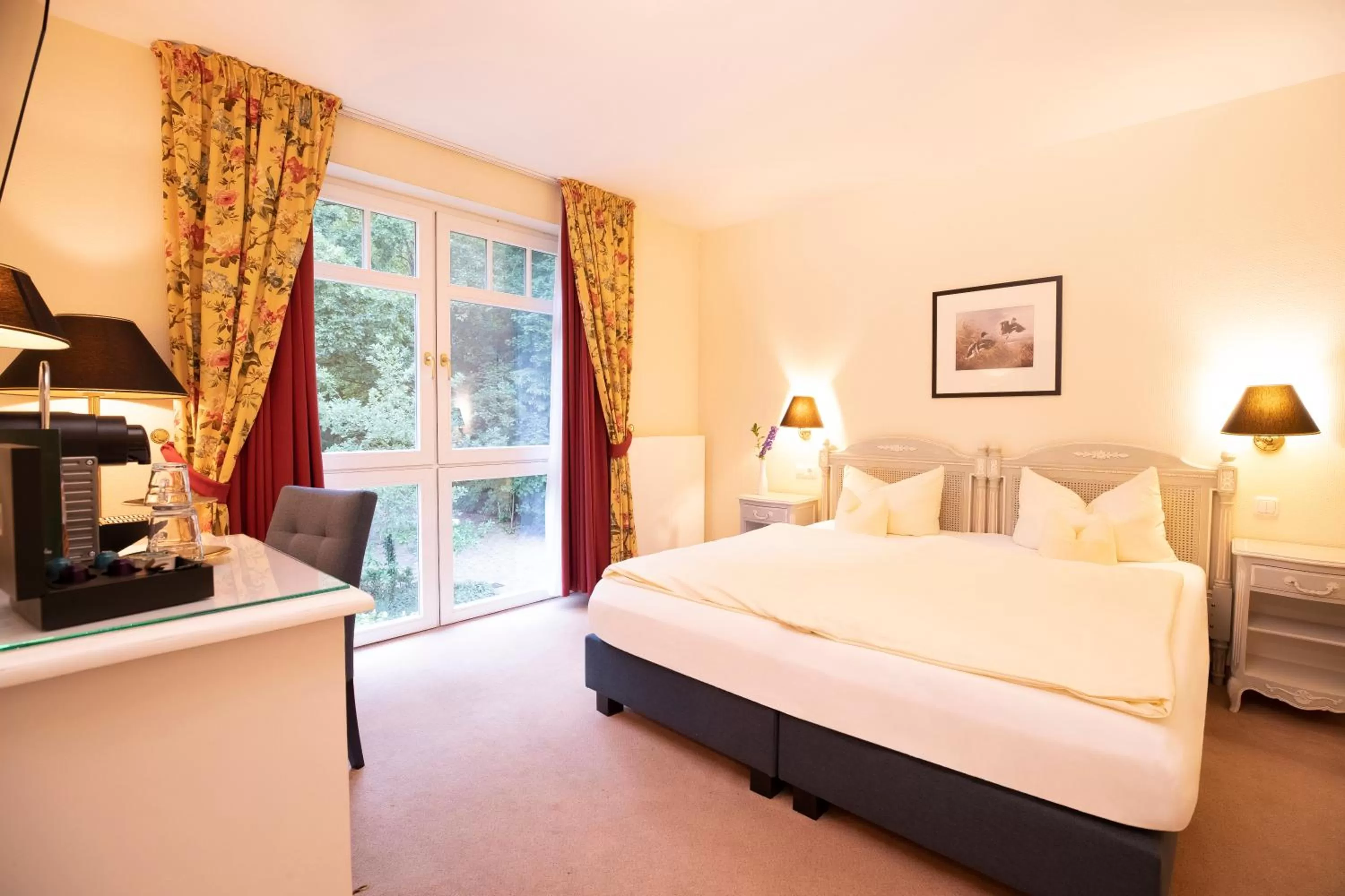 Photo of the whole room, Bed in Kurhaus am Inselsee