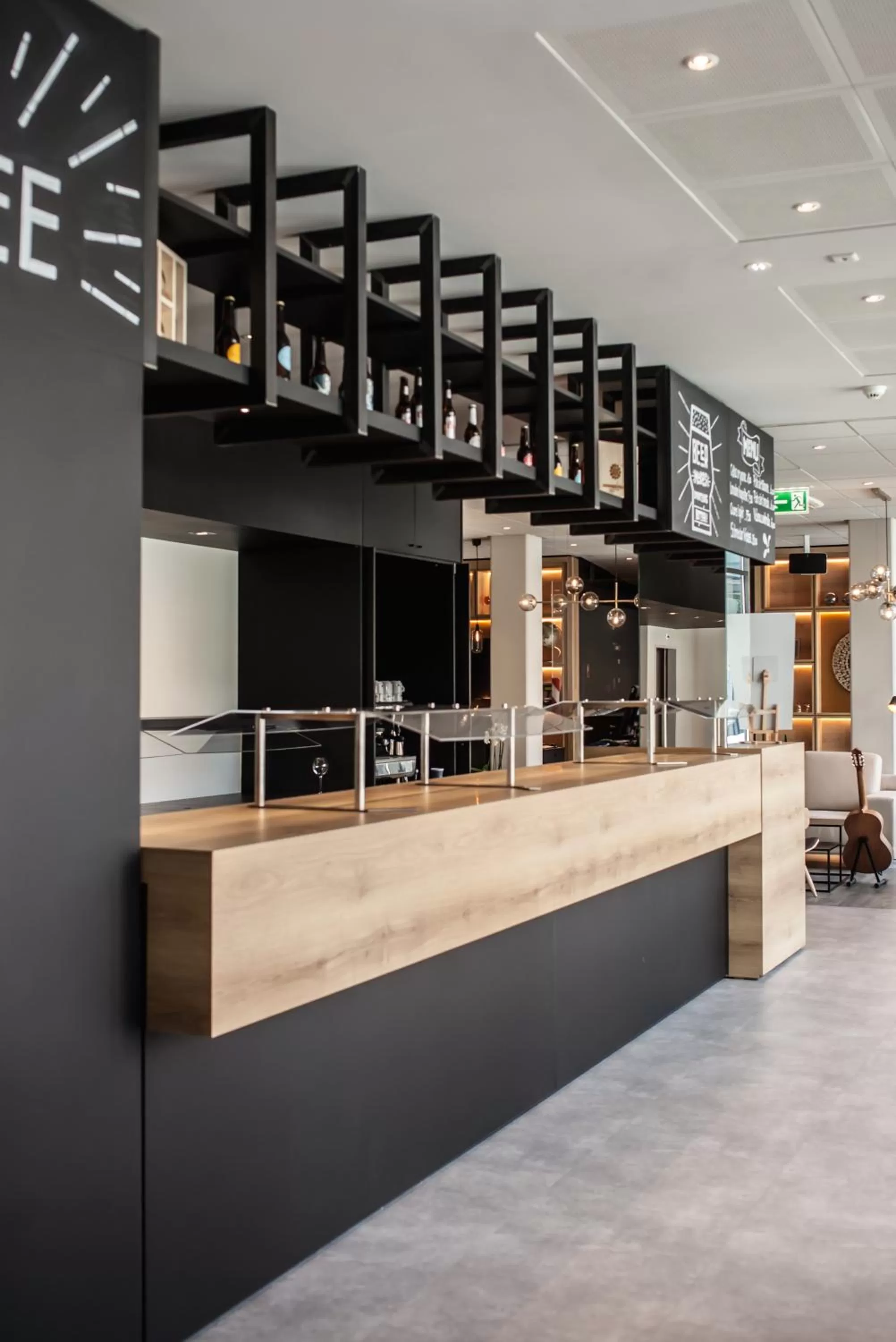 Lounge or bar in Ibis Lugano Paradiso