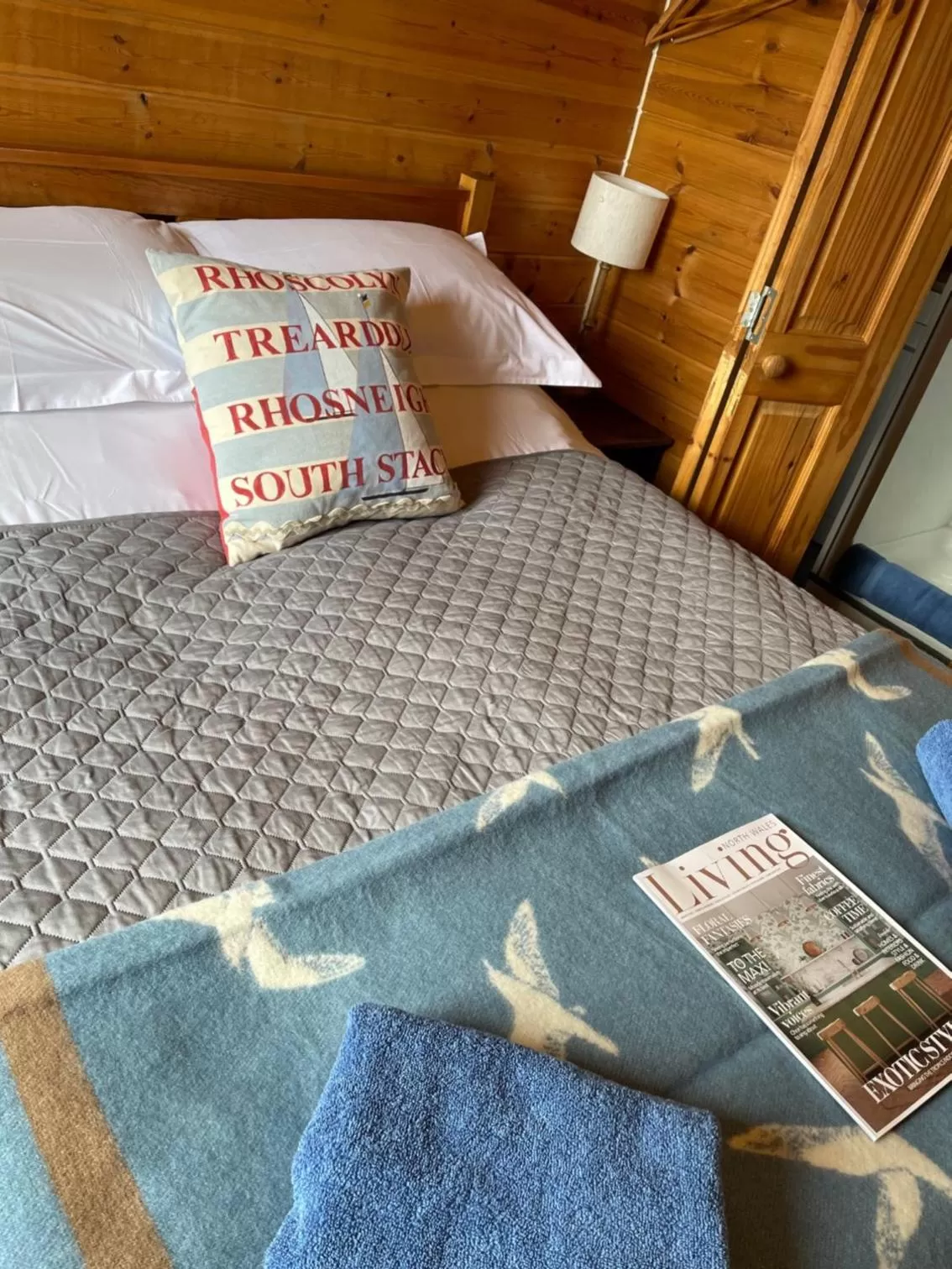 Sea and Mountain View Luxury Glamping Pods Heated