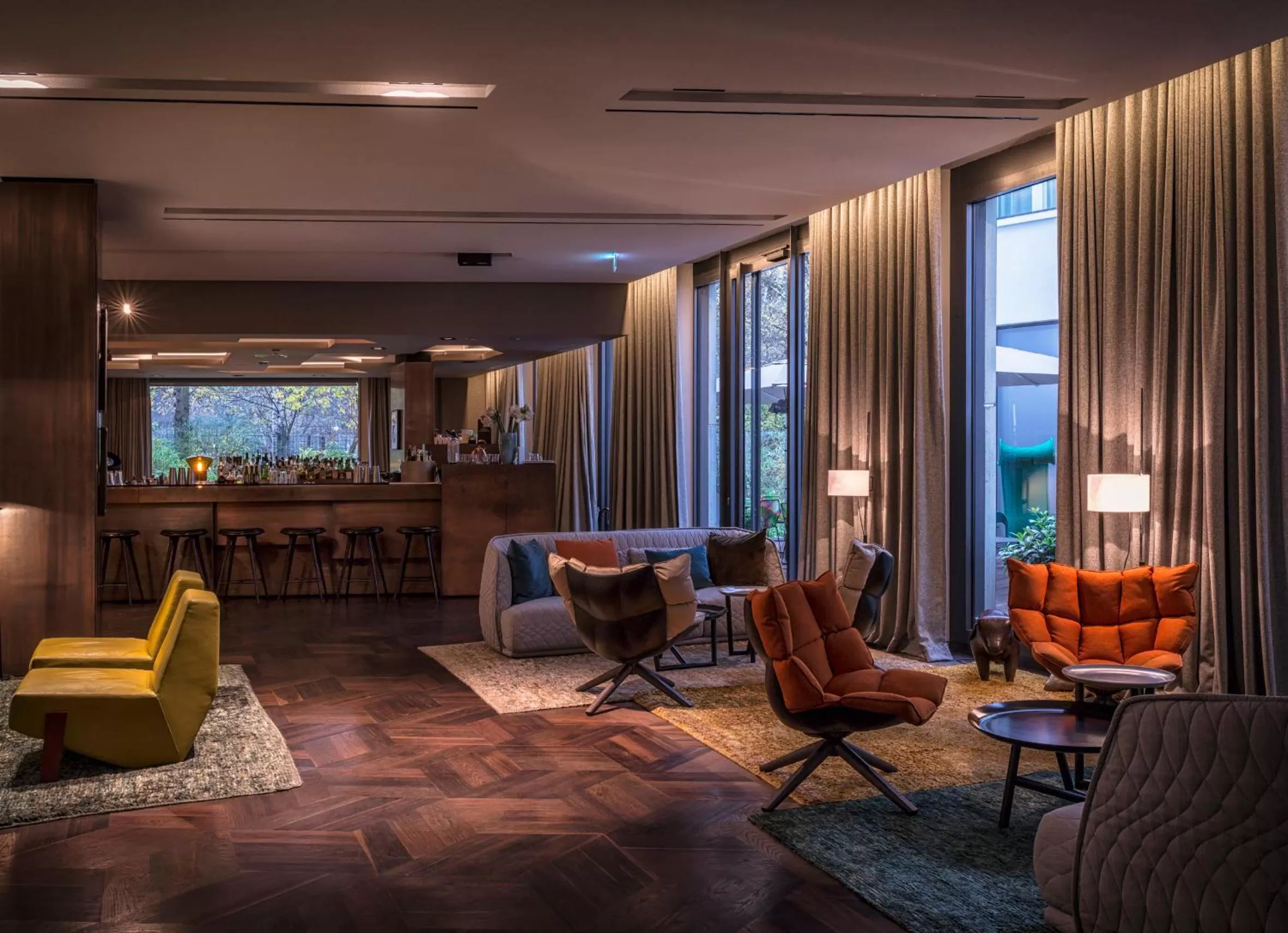 Lounge or bar in SO/ Berlin Das Stue