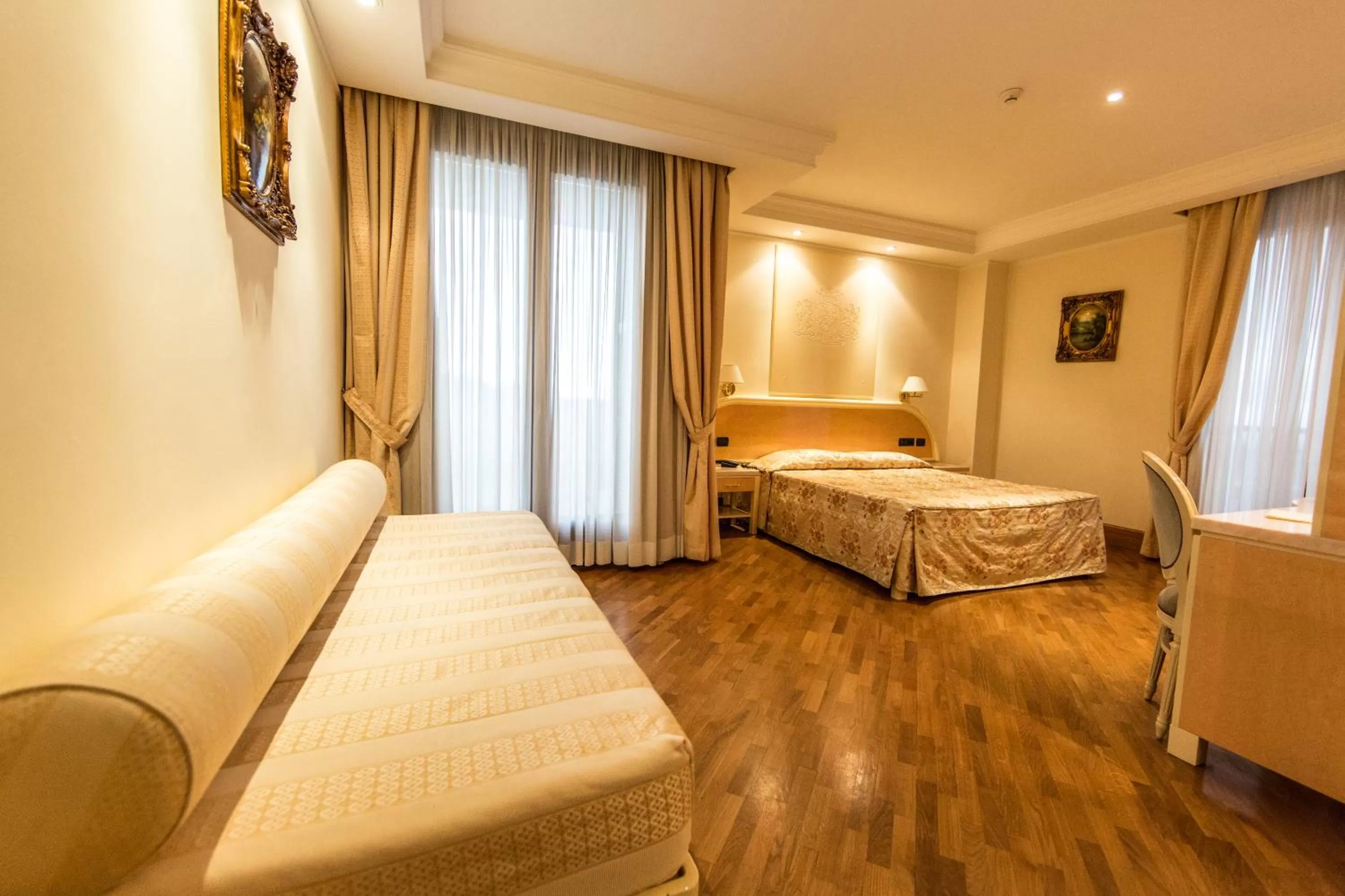 Bed in LH Hotel Domus Caesari