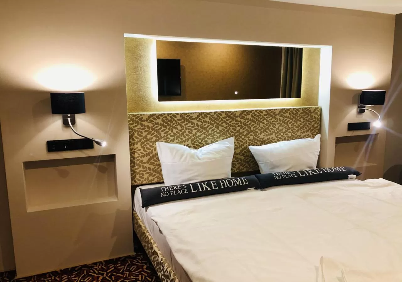 Bed in Elbgalerie Hotel