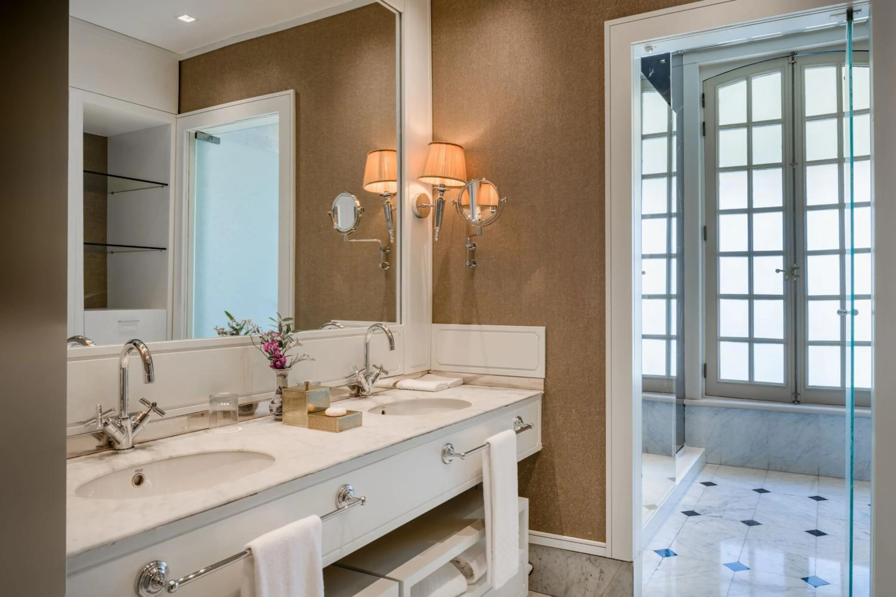 Photo of the whole room in Santo Mauro, a Luxury Collection Hotel, Madrid