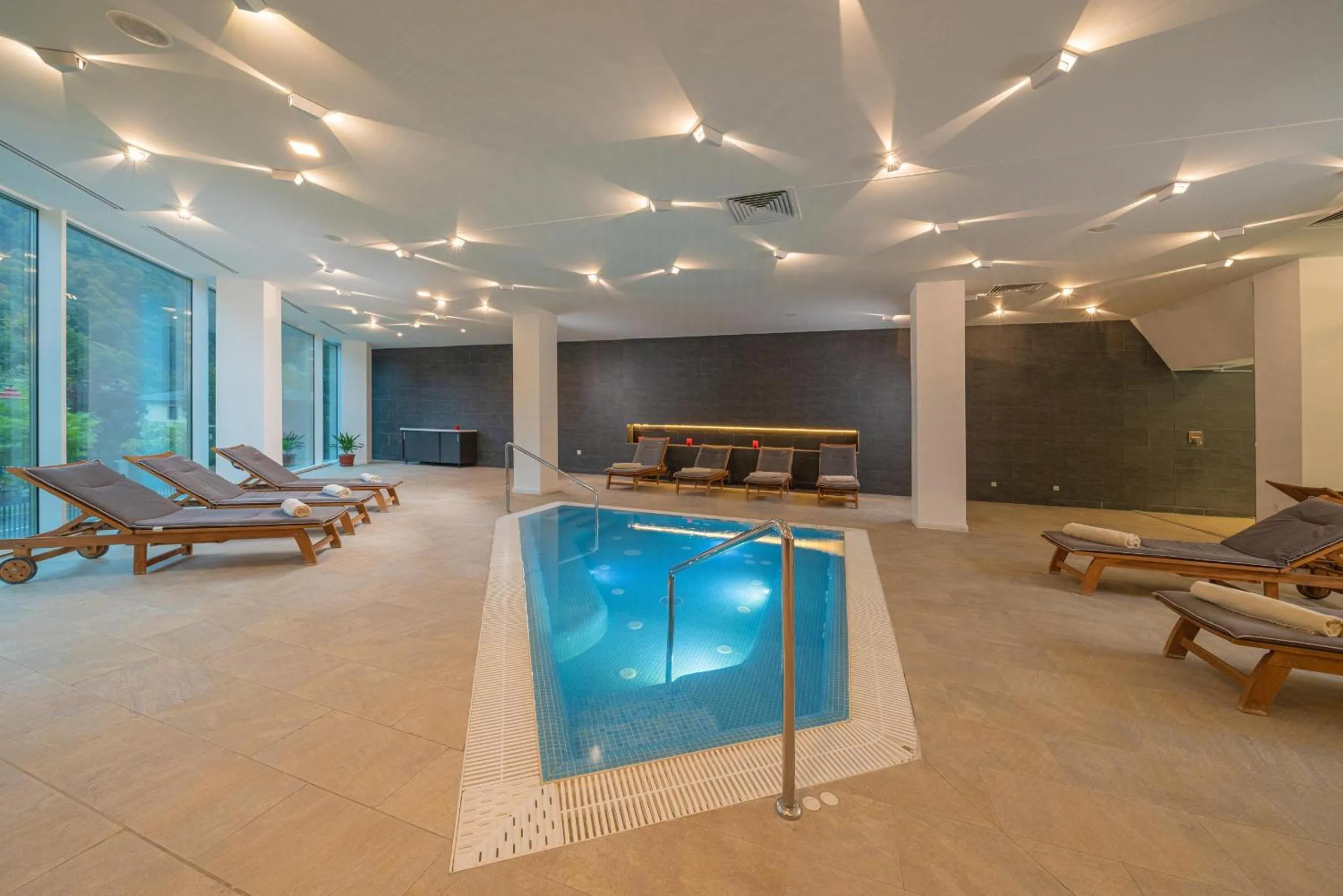 Pool view in Hotel International