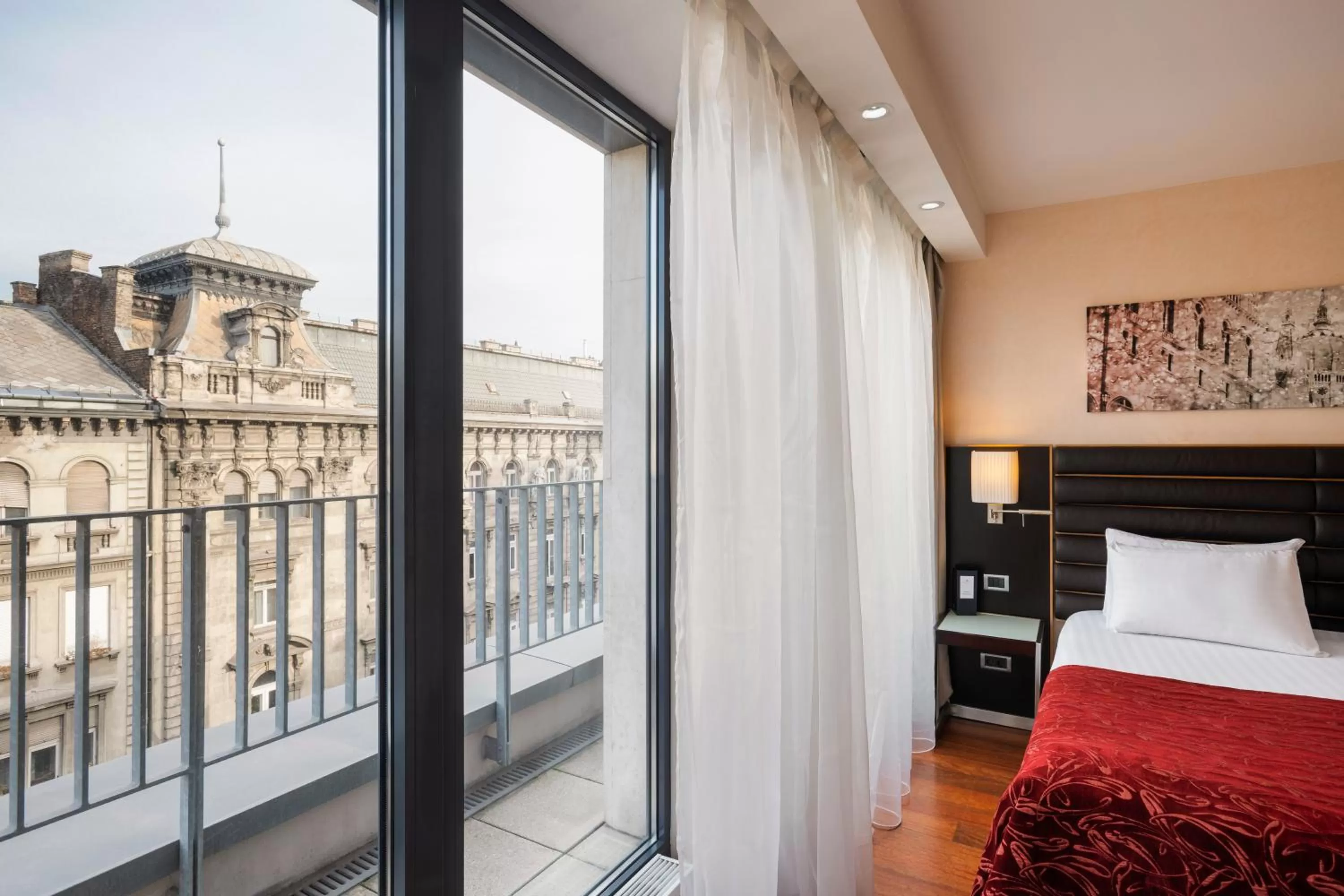 Balcony/Terrace, Bed in Exe Budapest Center
