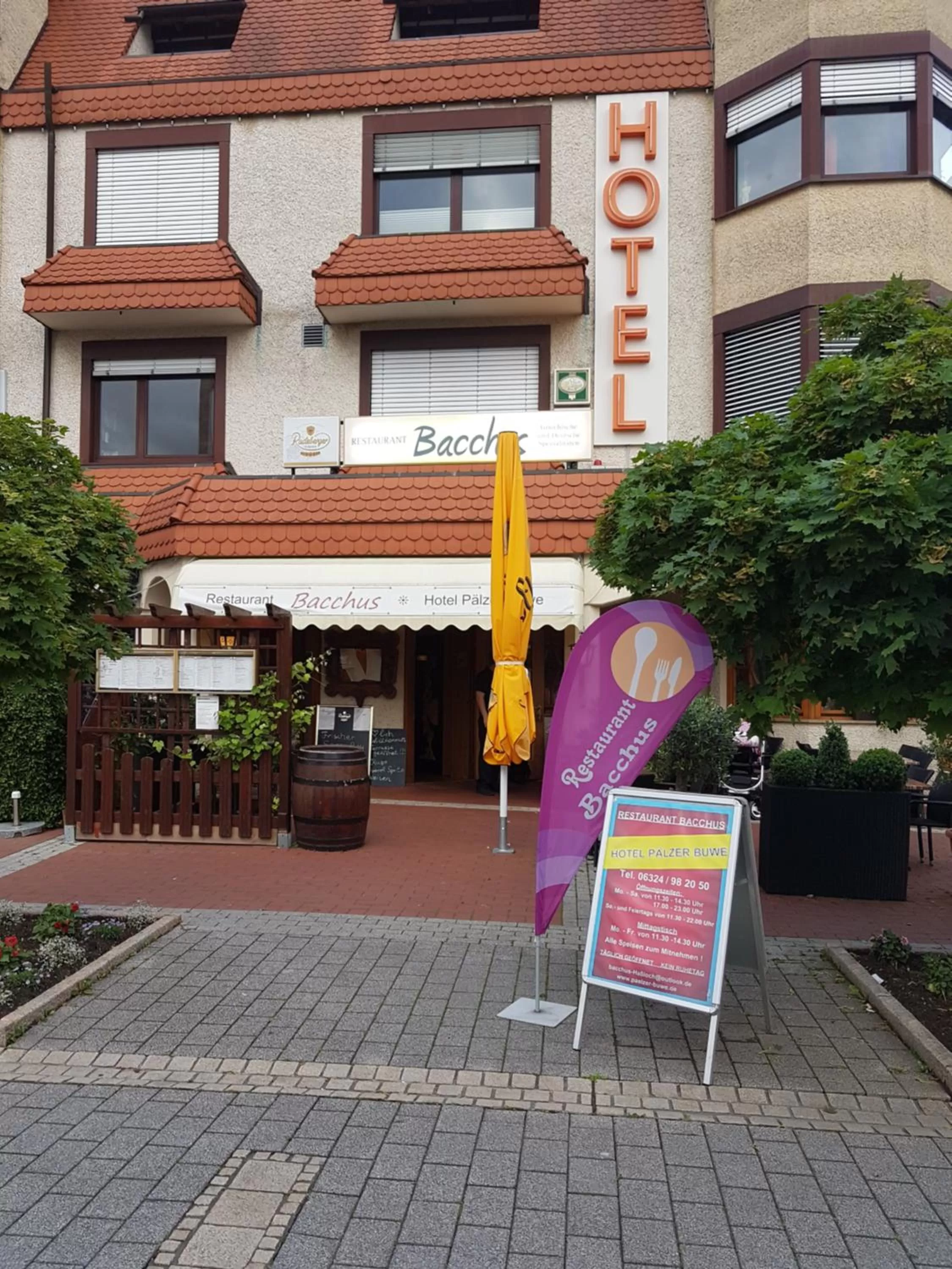 Restaurant/places to eat in Hotel Restaurant Paelzer-Buwe