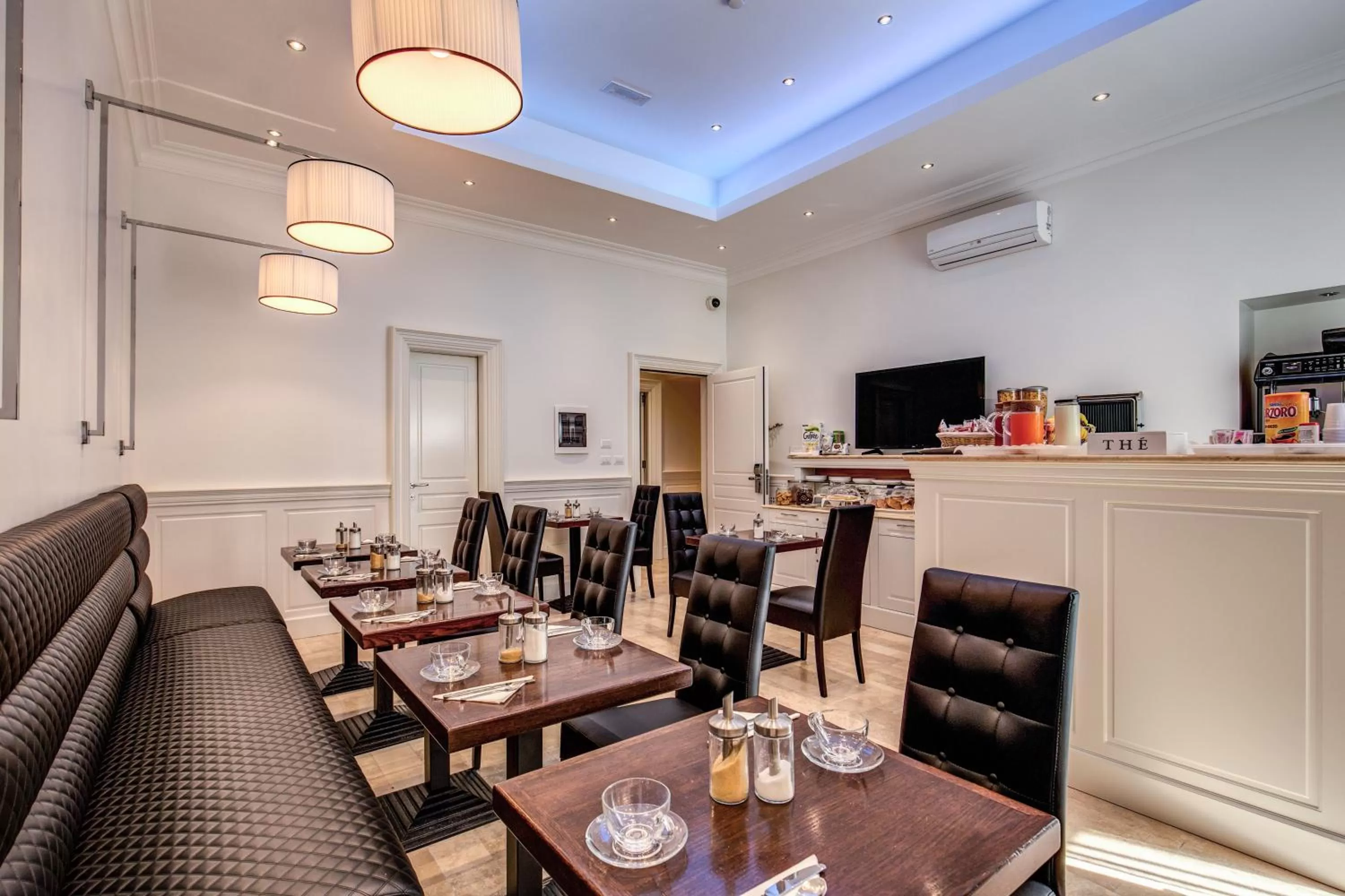 Breakfast in Hotel Giuggioli