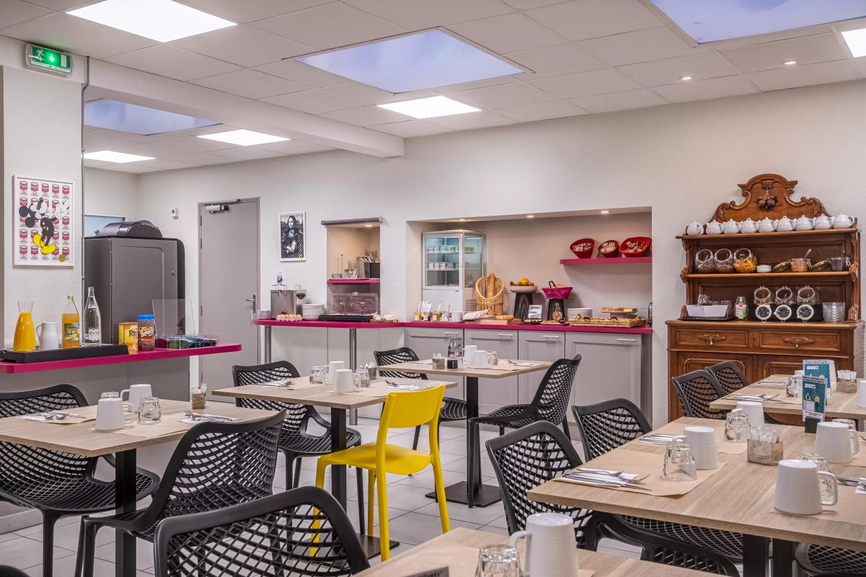 Breakfast in Logis Hôtel Chaptal, Amboise