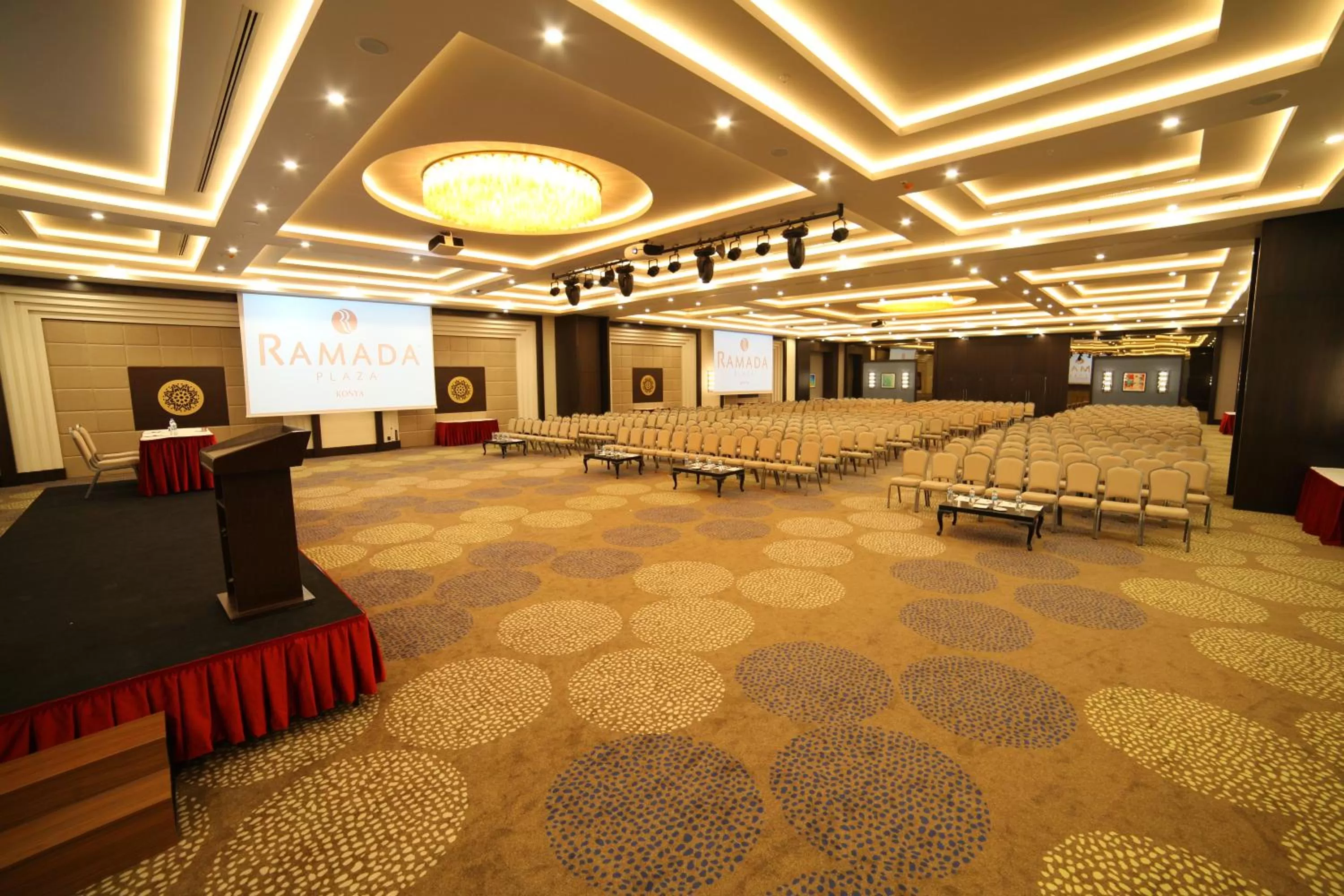 Banquet/Function facilities in Ramada Plaza By Wyndham Konya