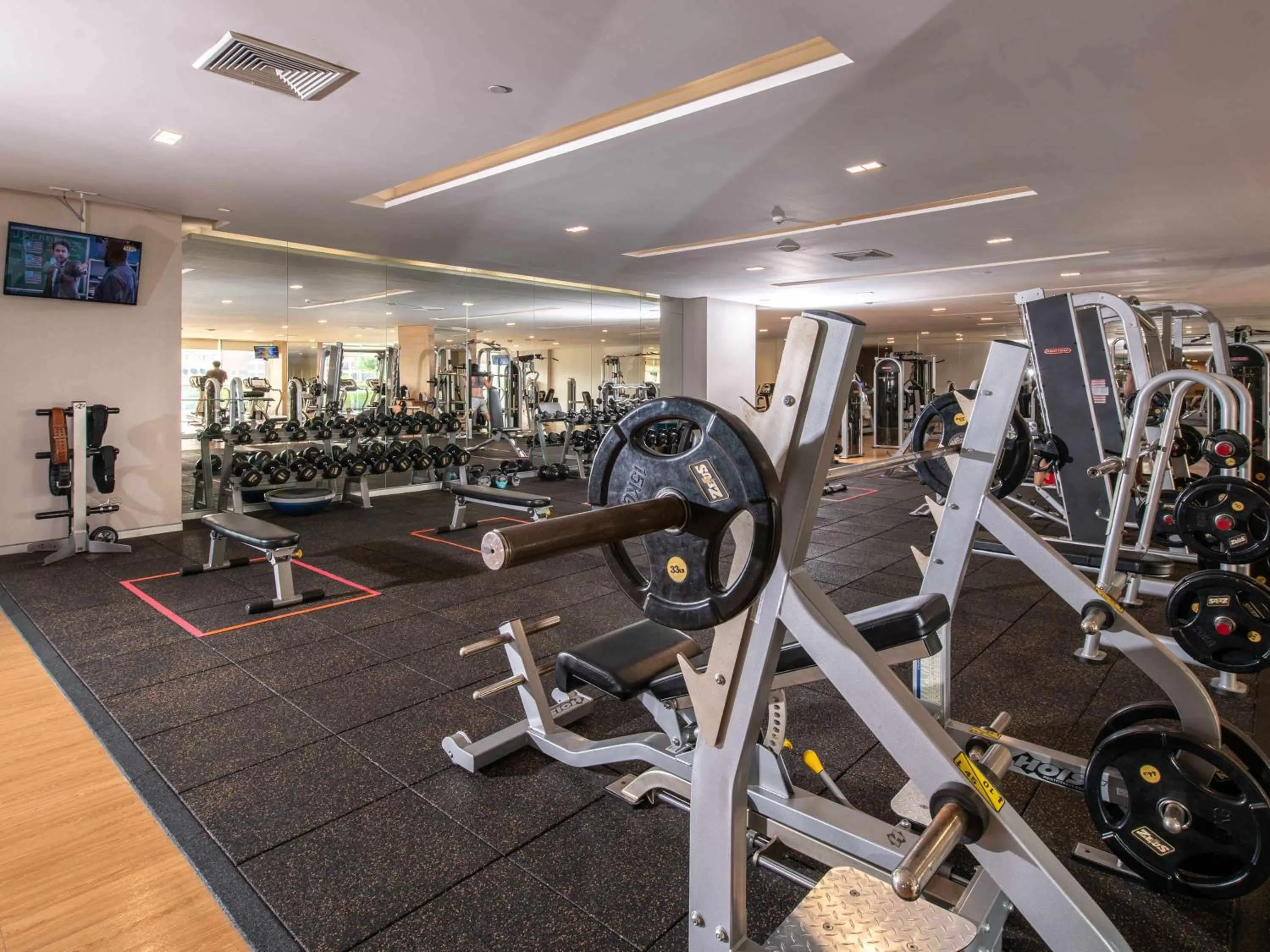 Fitness centre/facilities in Swissotel Bangkok Ratchada