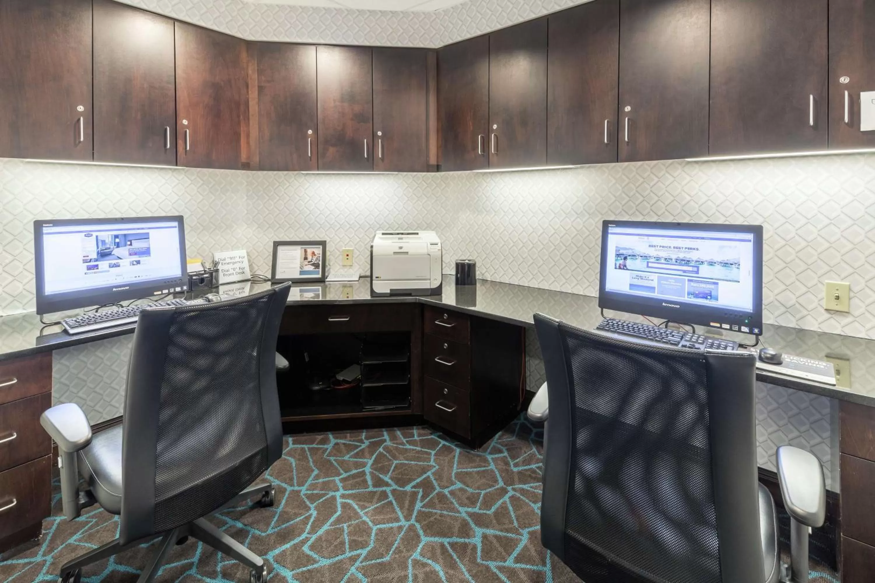 Business facilities in Hampton Inn & Suites Rochester-North