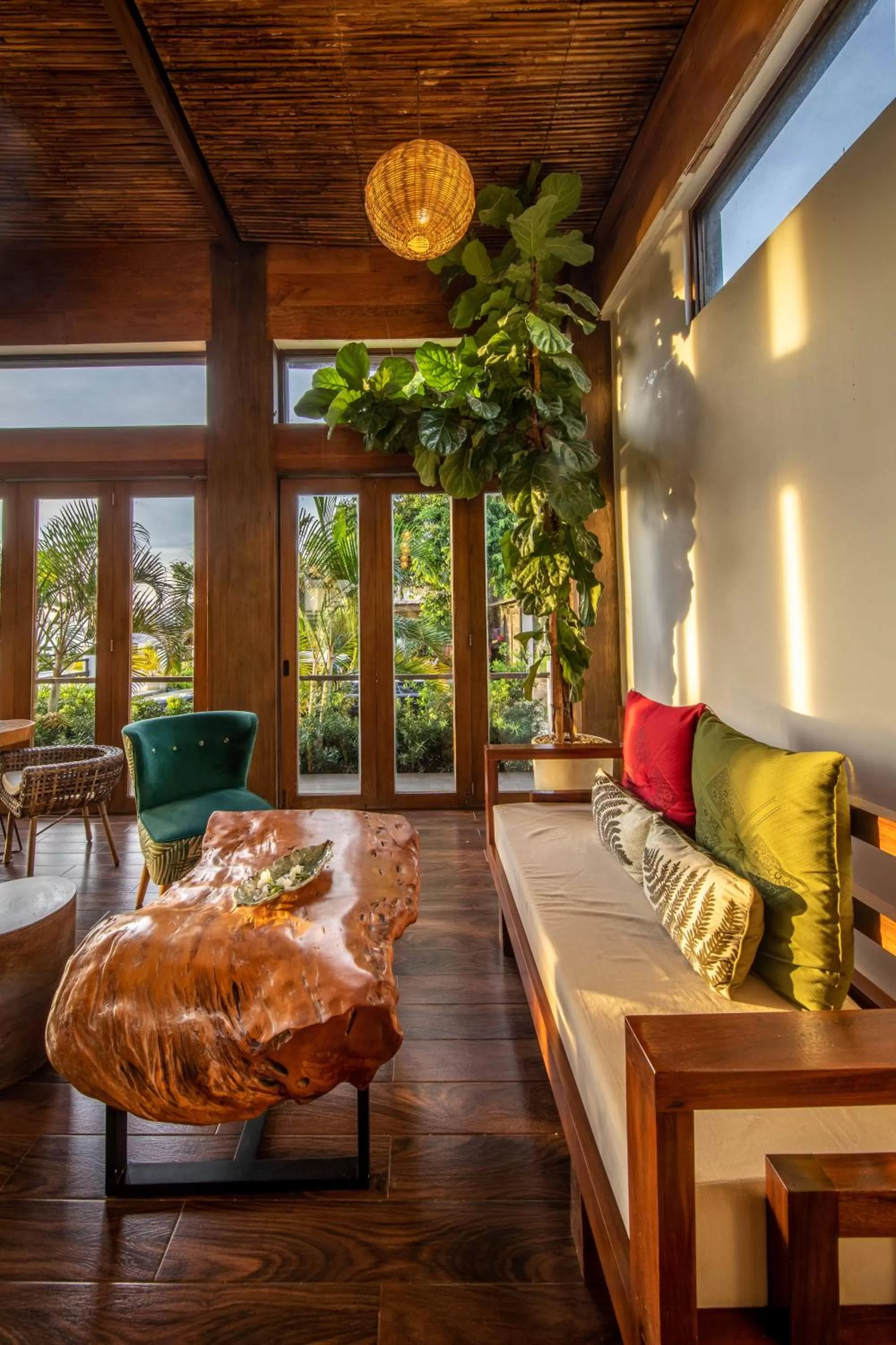 Restaurant/places to eat, Bed in Ahana Resort El Nido