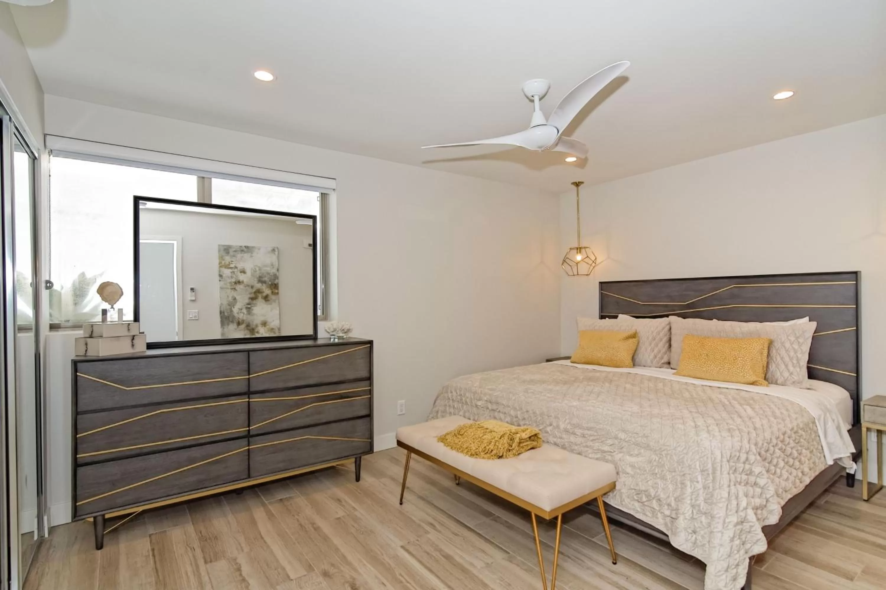 Bed in Ocean Villas Beach Front