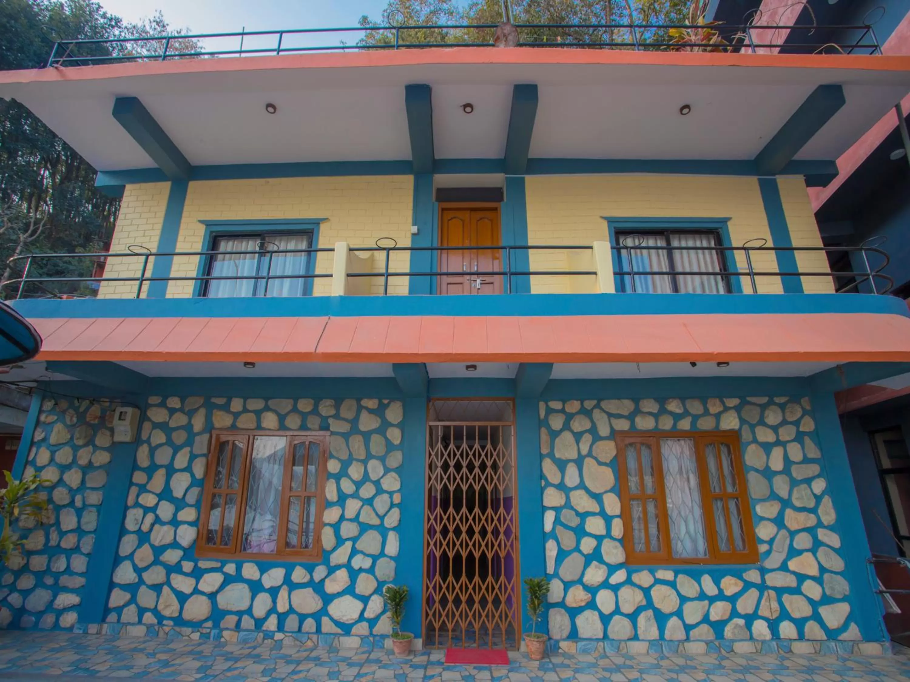 Facade/entrance in Hotel Fewa Corner & Restro