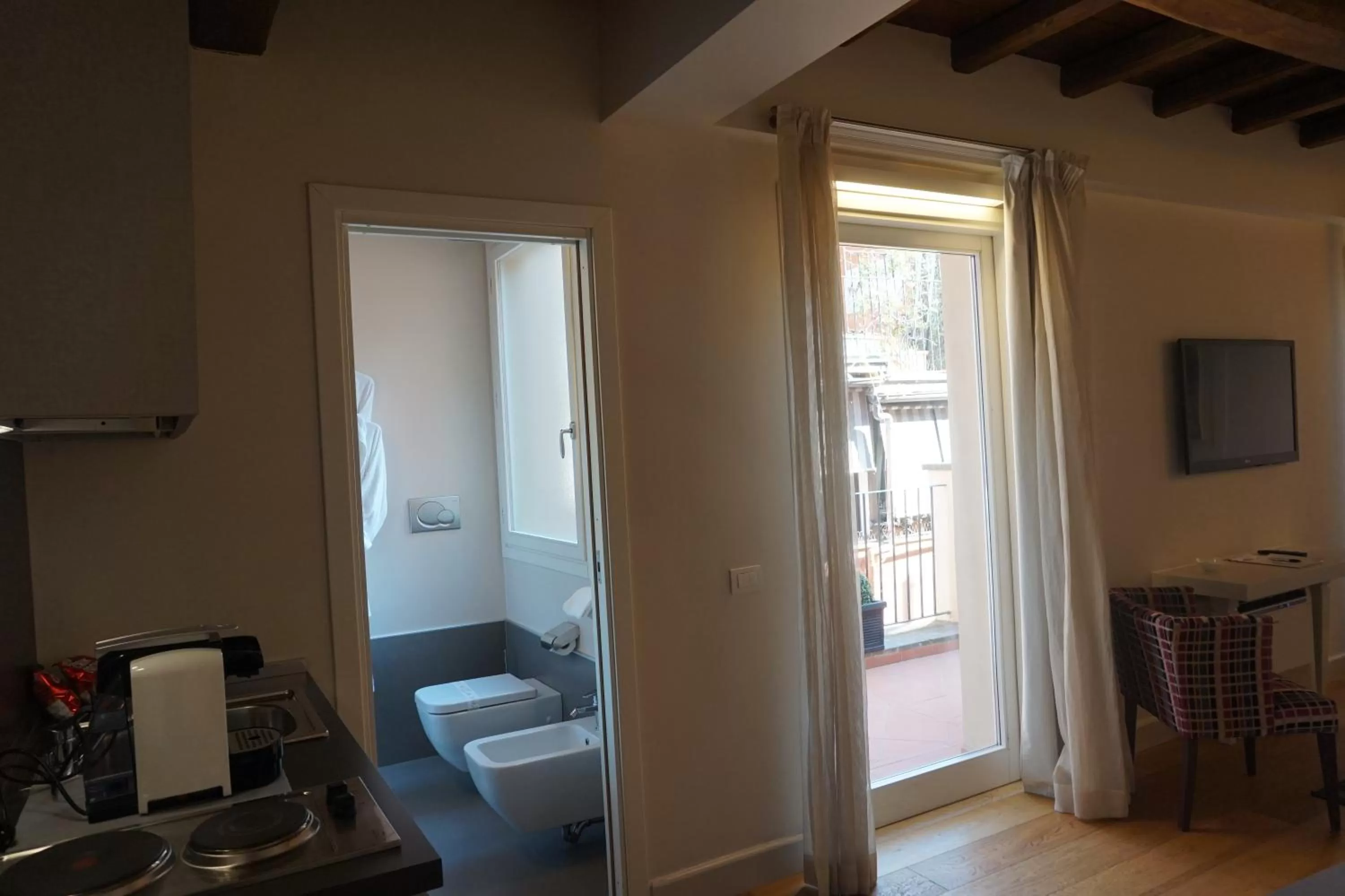 Bathroom in Trevi Palace Luxury Inn