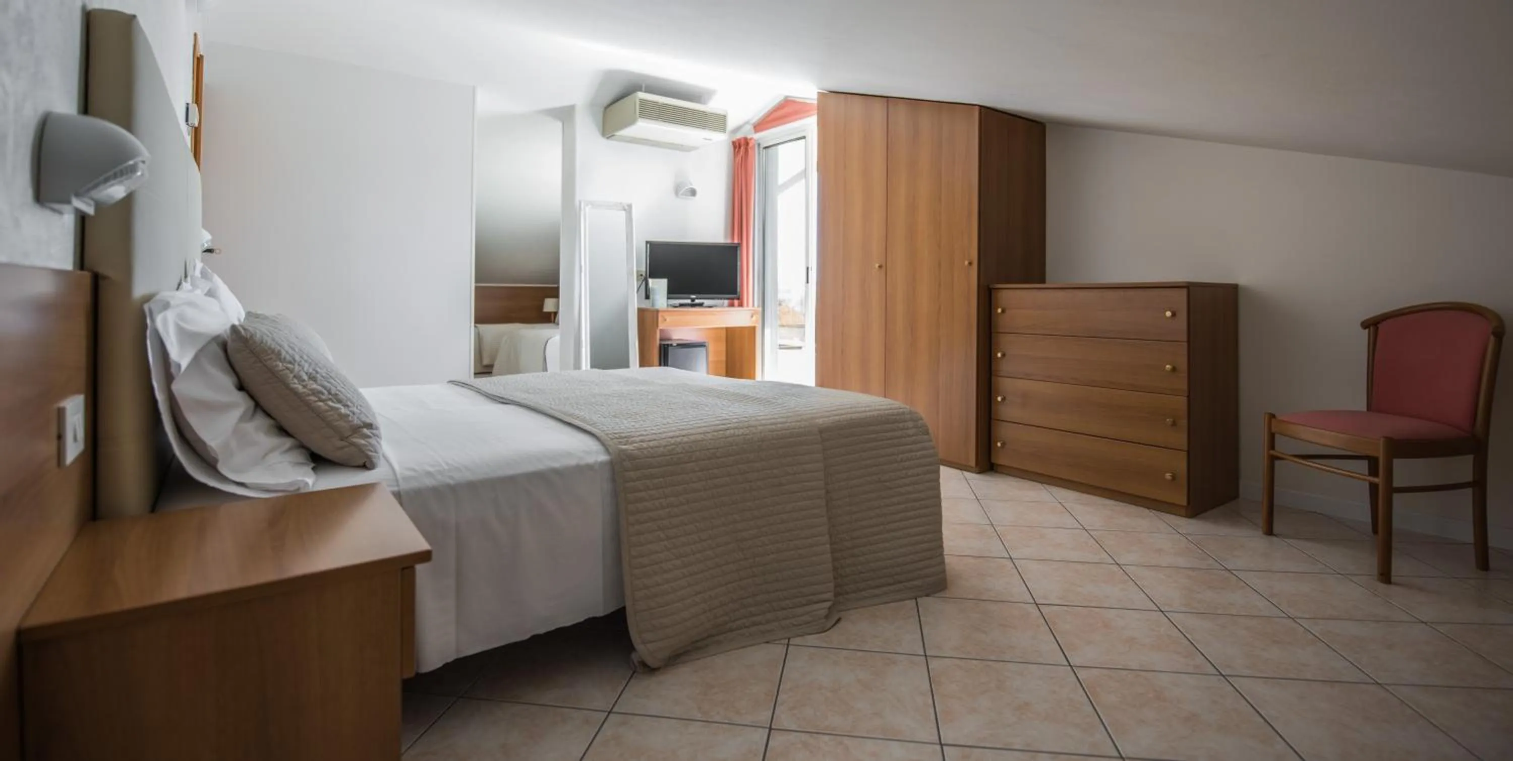 Bedroom in Hotel Touring