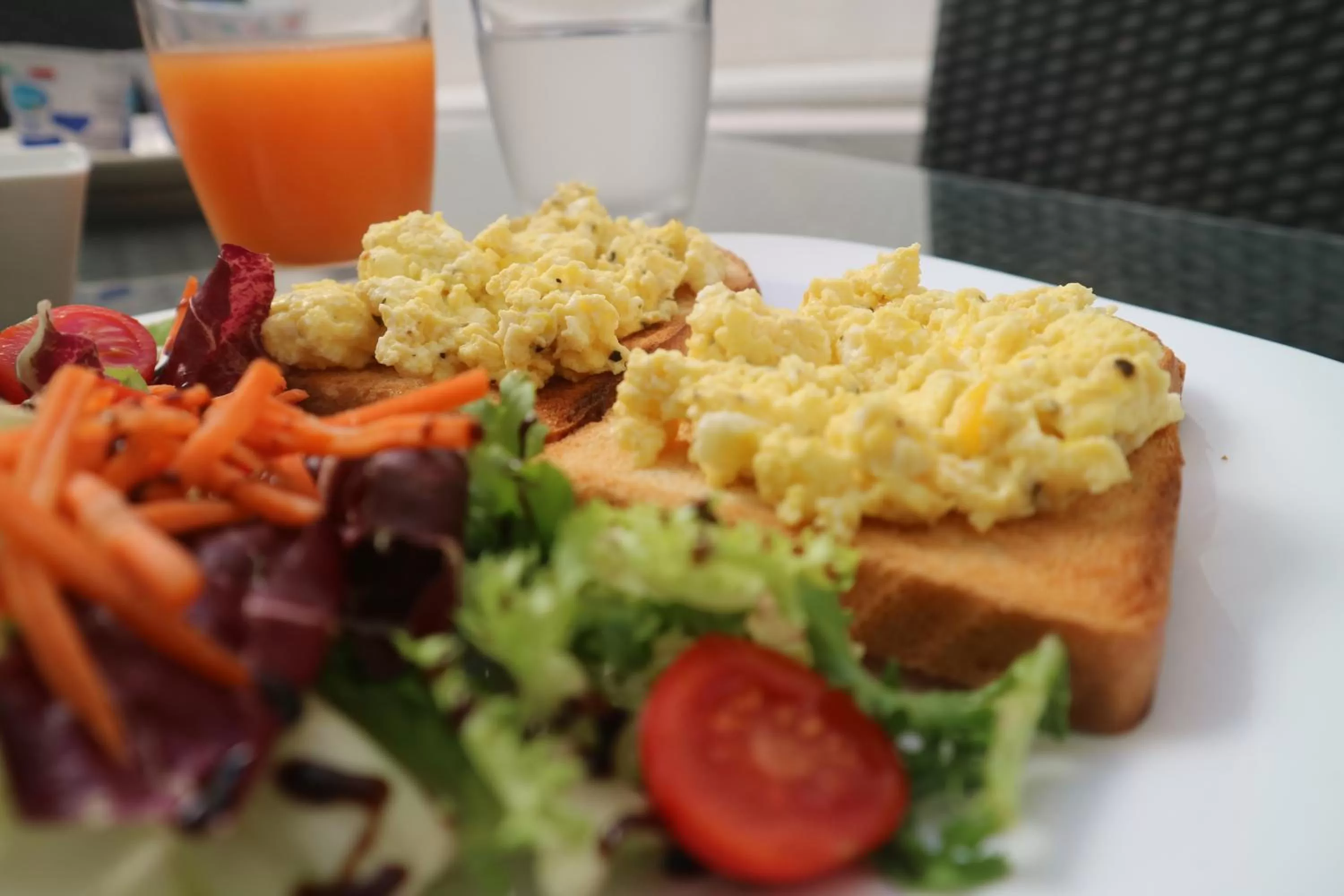 Food and drinks in Escape to St Julians